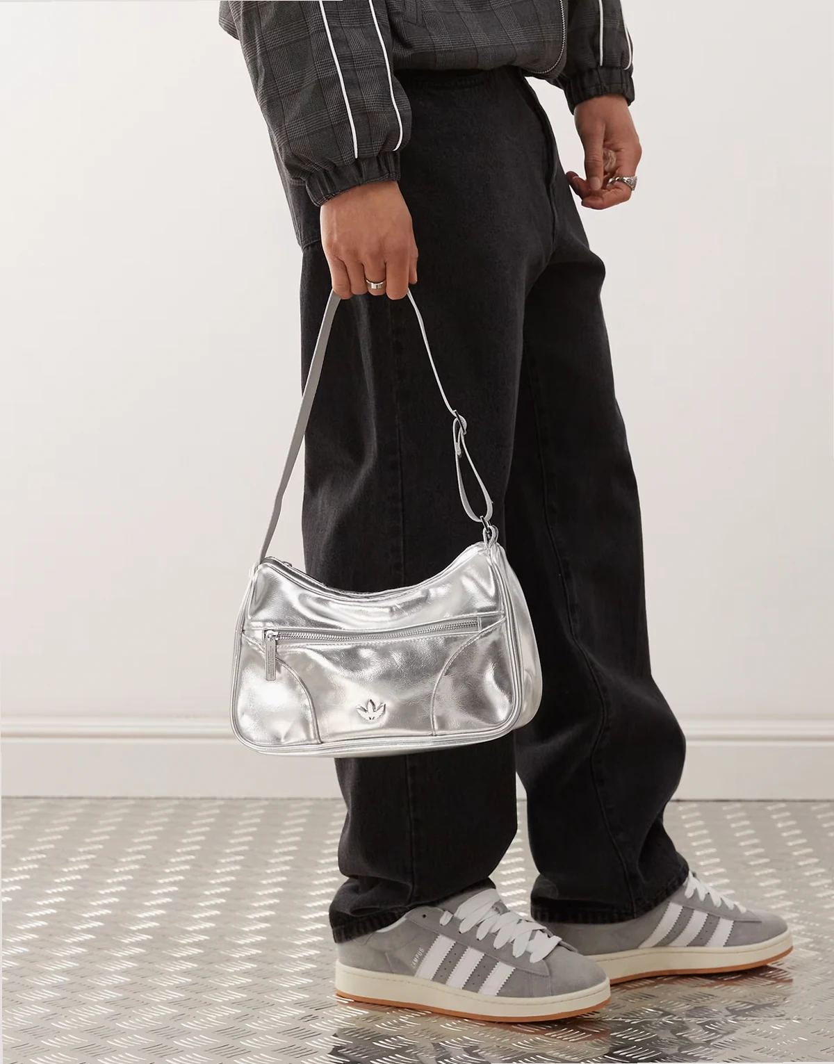 faux leather shoulder bag in silver