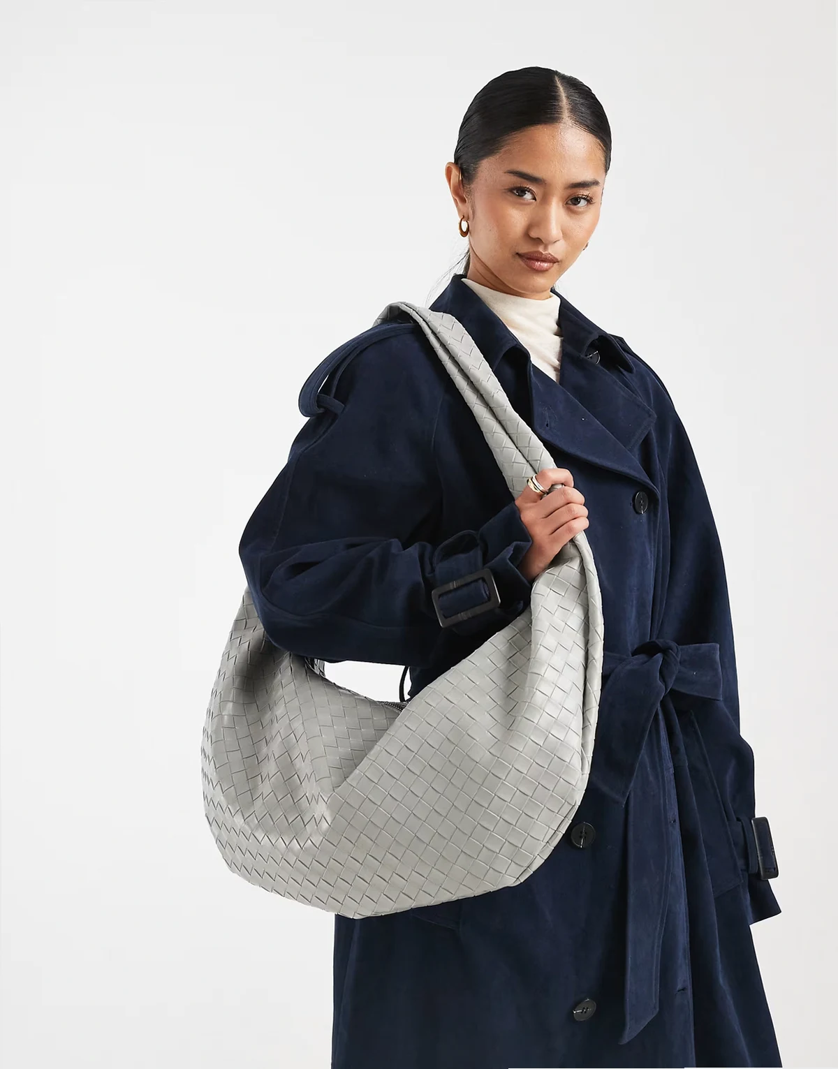 woven slouchy shoulder bag in gray