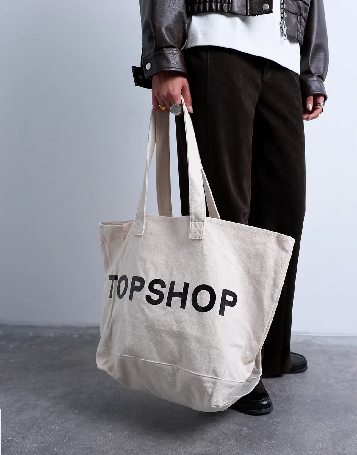 canvas tote bag in white