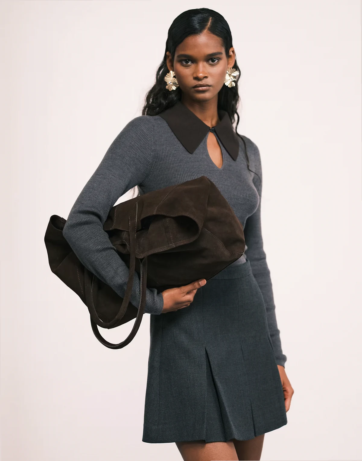 – Premium – Verstärkte Tragetasche aus Wildleder in Schokobraun