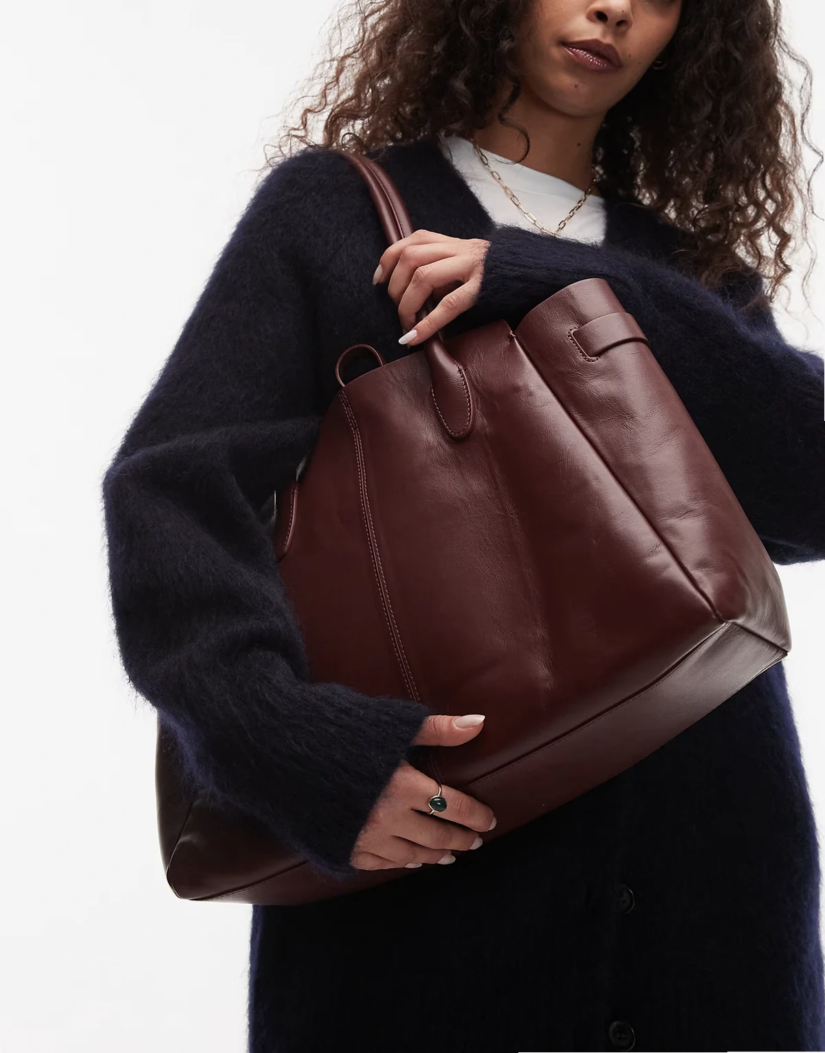 – Shopper-Tasche aus Leder in Burgunderrot