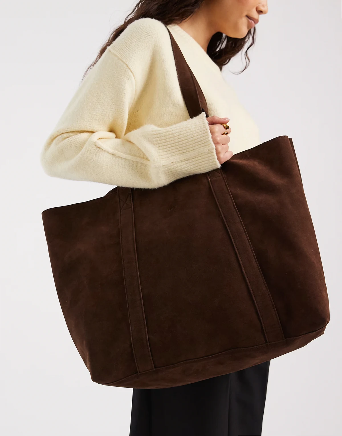 – Ciemnobrązowa duża zamszowa torba typu tote