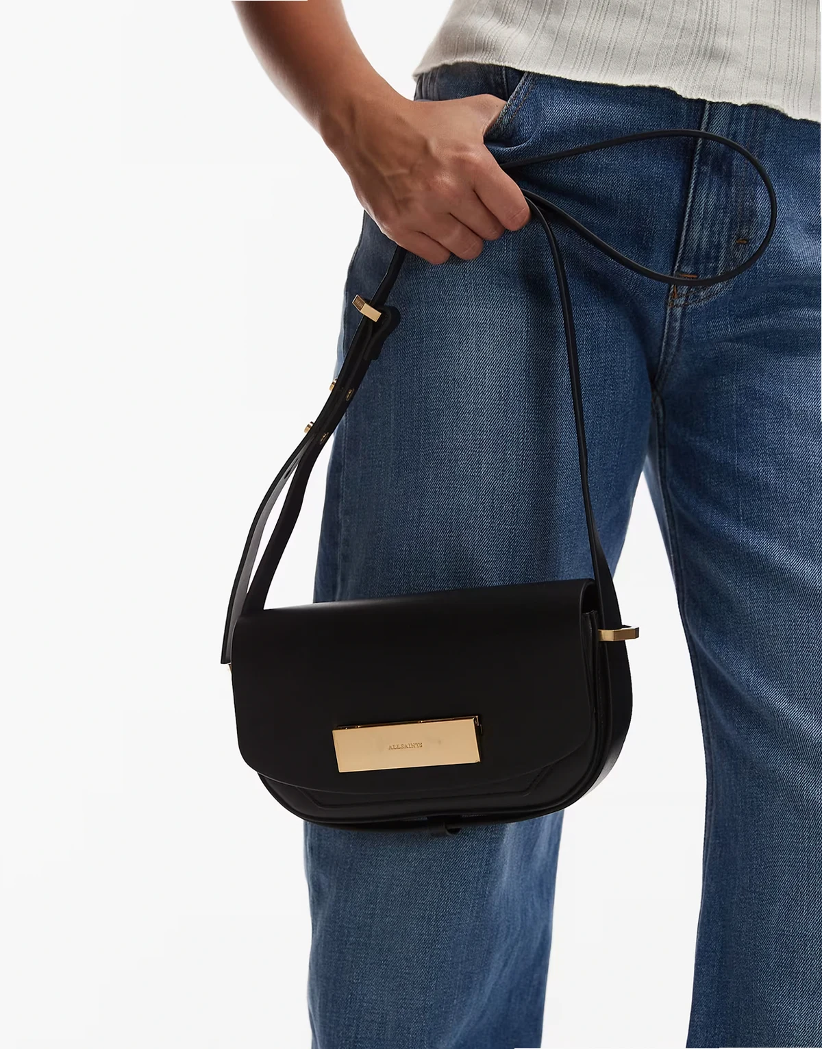 etta satchel crossbody in black