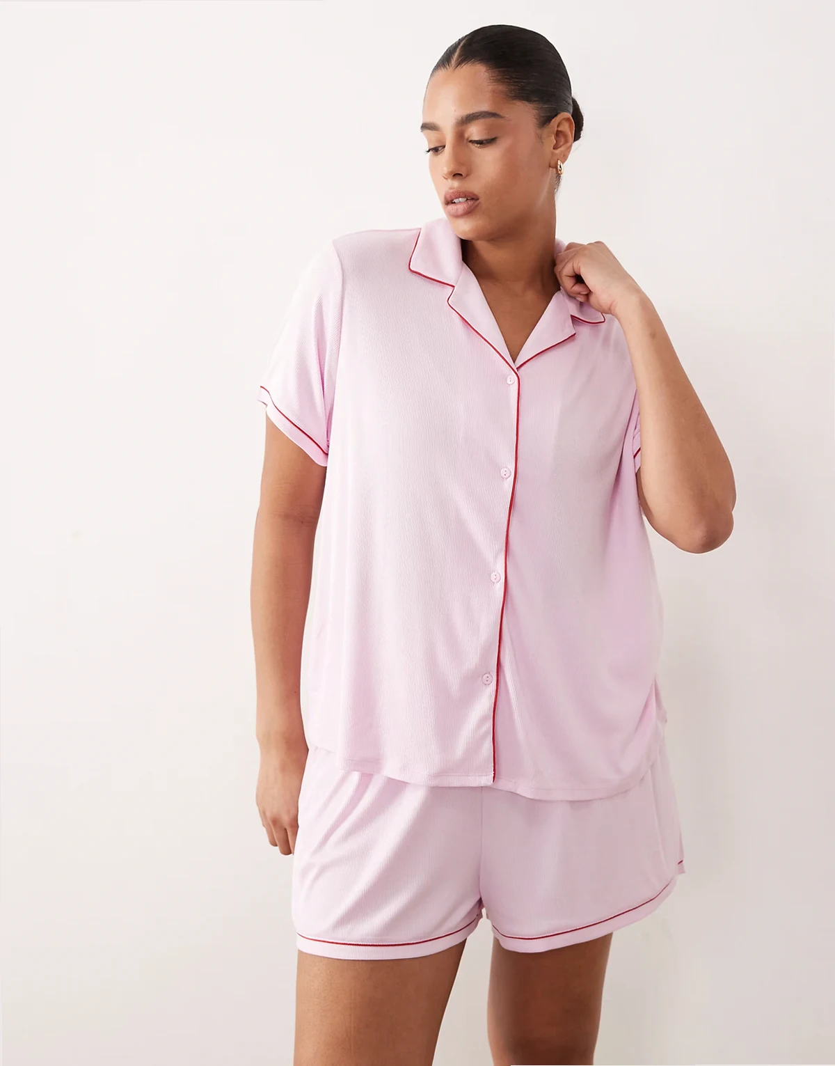 Curve ribbed camp collar shirt and shorts pajama set in pink with red piping