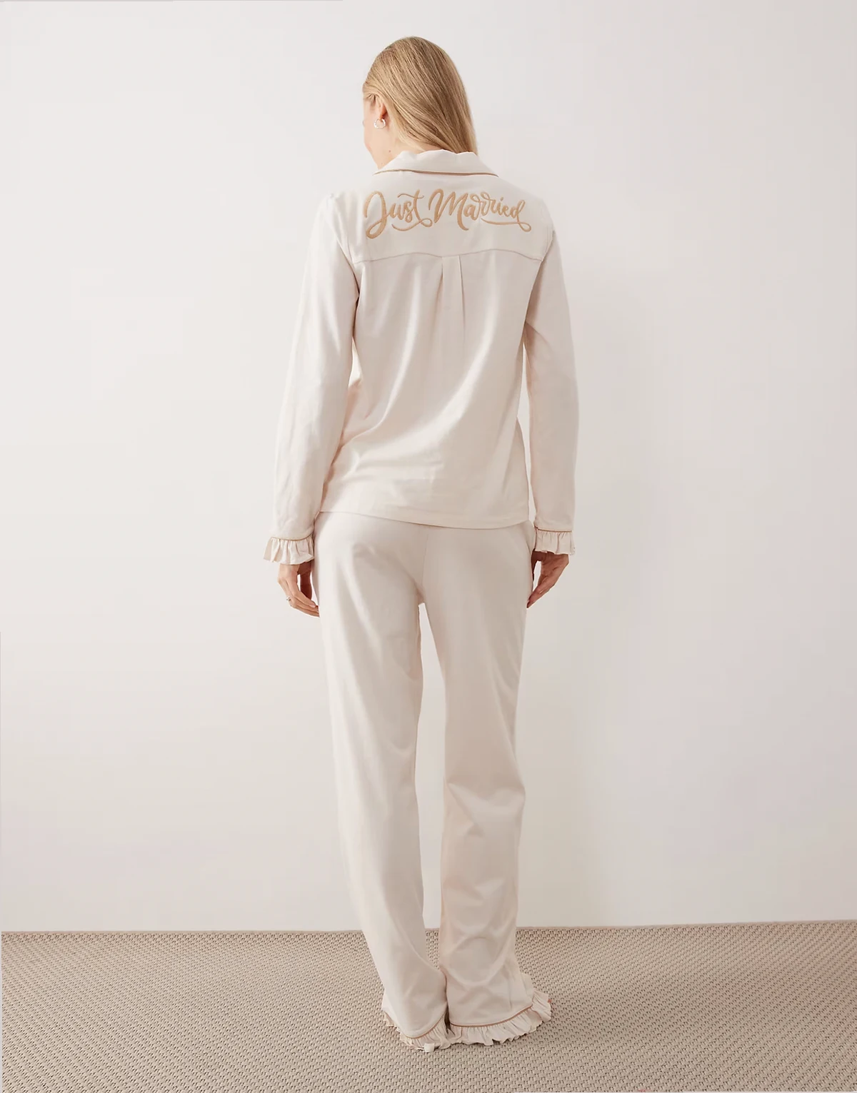 Bridal ''just married'' camp collar sleepwear set with ruffle hem and cuffs in white