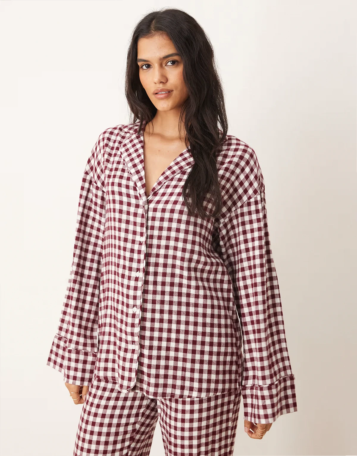 – Mix and Match – Langärmliges Pyjamahemd aus Flanell mit Vichykaros in Rot und Weiß