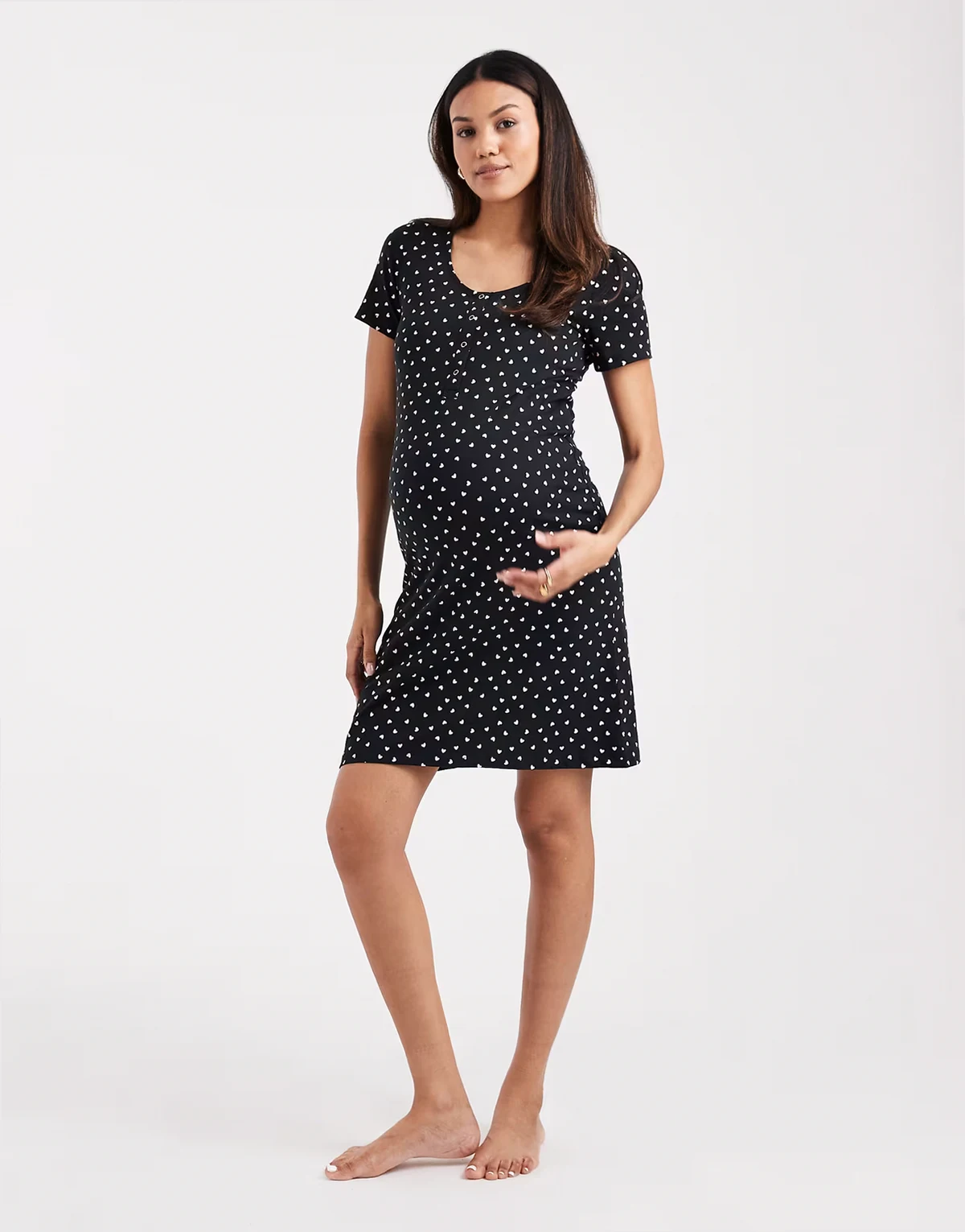Mamalicious Maternity – Umstandsnachthemd in Scharz mit rosa Herzmuster samt Stillfunktion