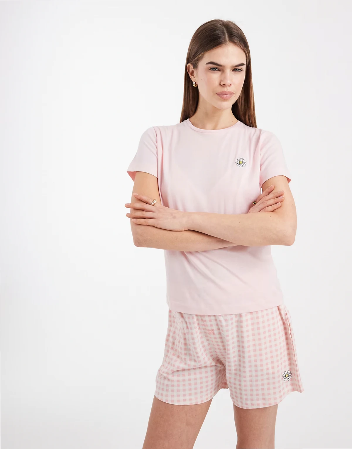 cotton t-shirt and floral print shorts pajama set with daisy embroidery in pink