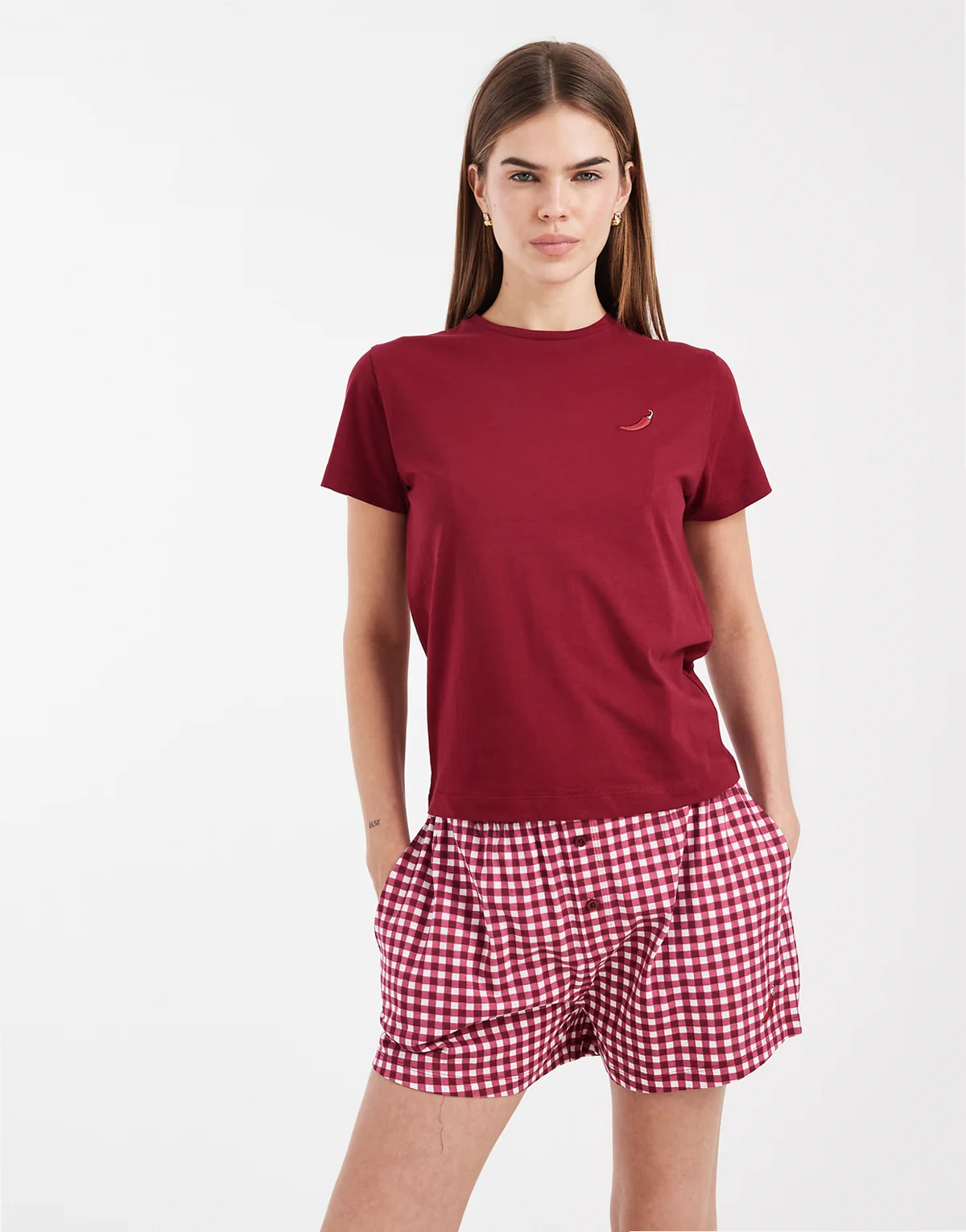 cotton t-shirt and gingham shorts pajama set with chili-pepper embroidery in red