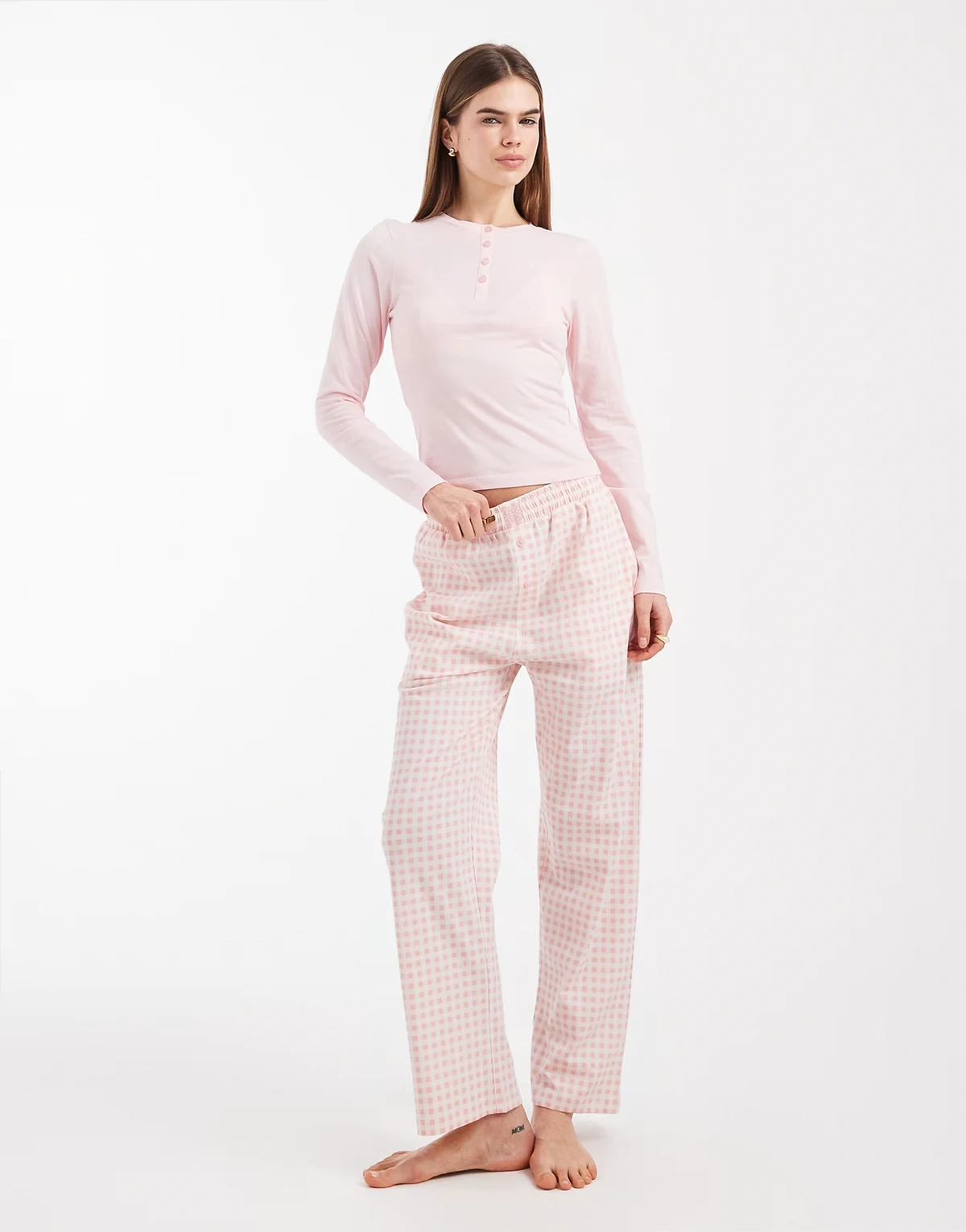 cotton long sleeve henley t-shirt and gingham pants pajama set in pink