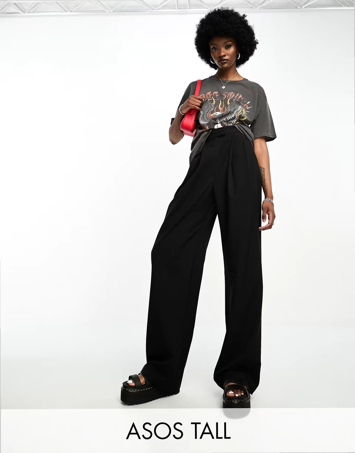 Tall – Elegante Hose in Schwarz mit weitem Bein und Bundfalten