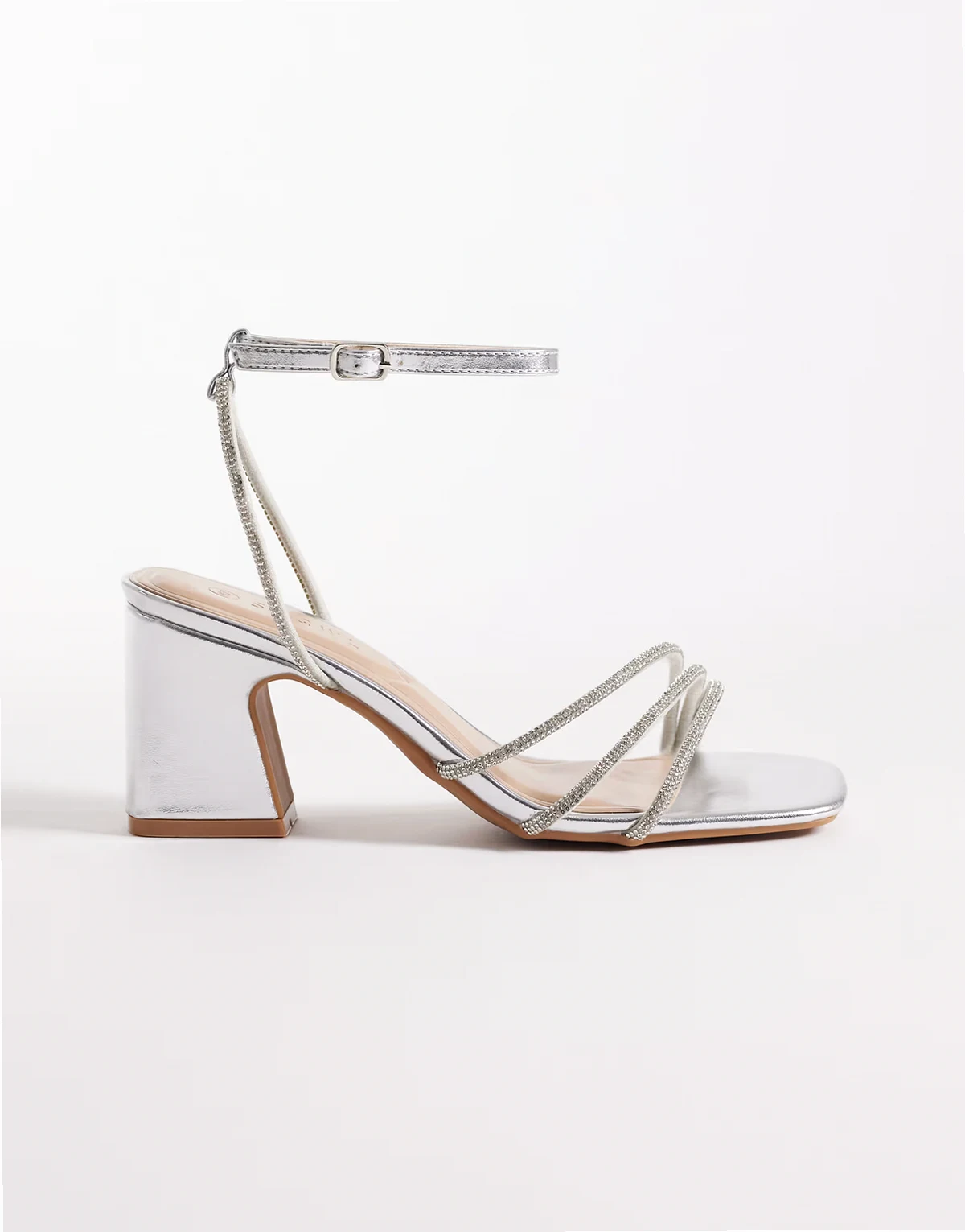 – Leal – Srebrne minimalistyczne buty na obcasie klockowym