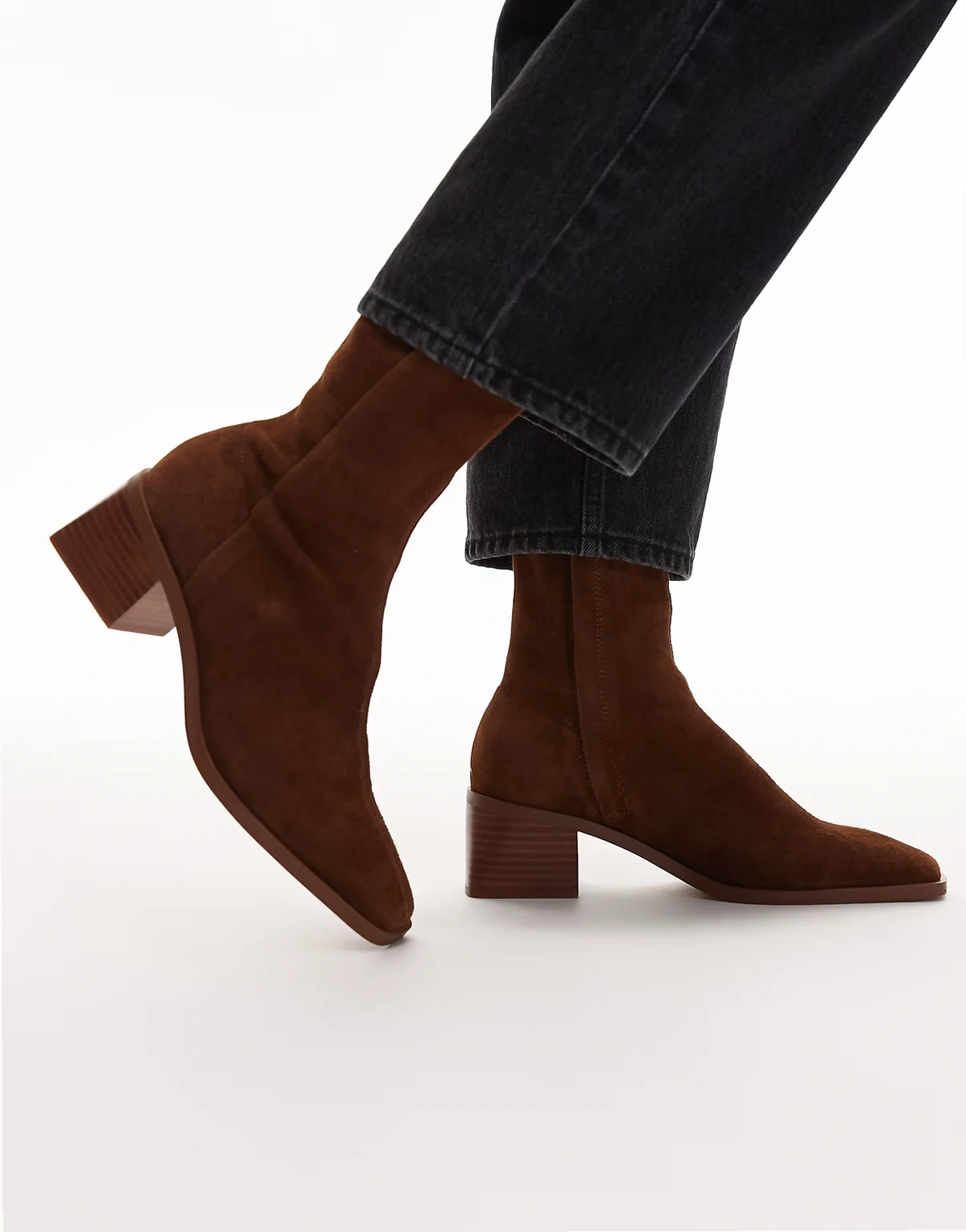 – Ankle-Boots aus Leder in Braun mit dickem Absatz