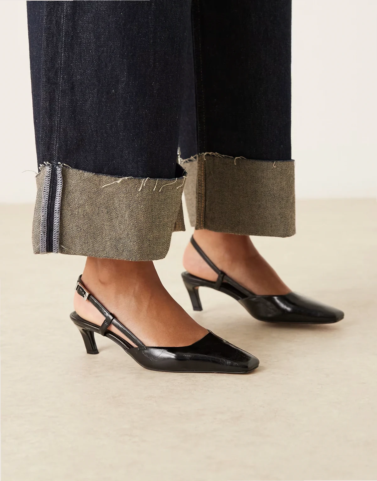 Wide Fit – Shadow – Czarne buty na średnim obcasie z noskami w szpic i paskiem za piętą
