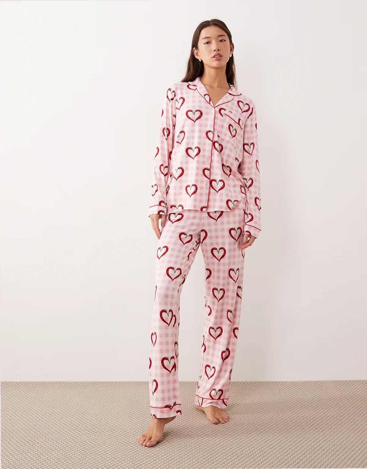 long pajama set in chili-pepper hearts and pink gingham print