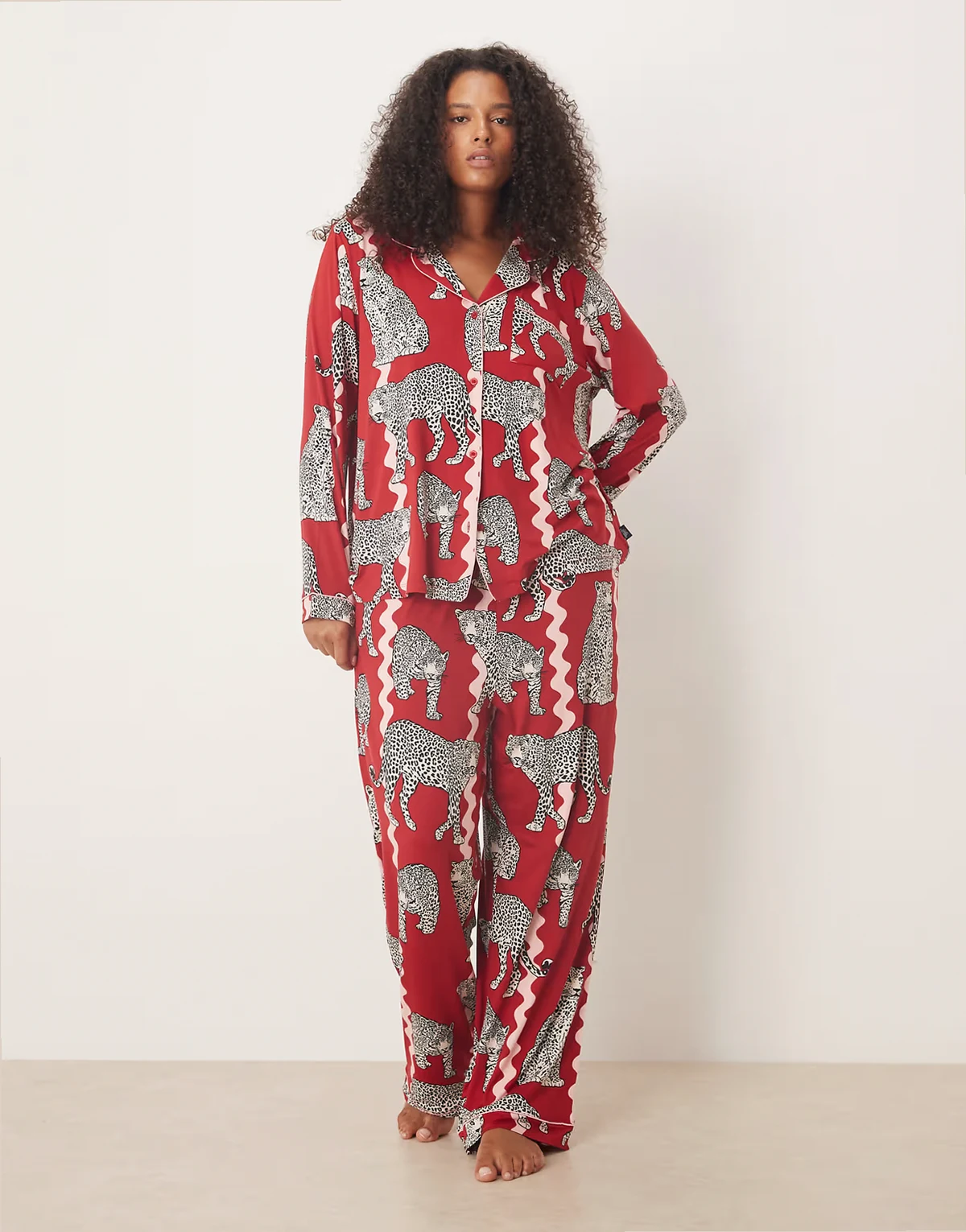 Curve poly long sleeve camp collar pajama set in leopard wiggle stripes print