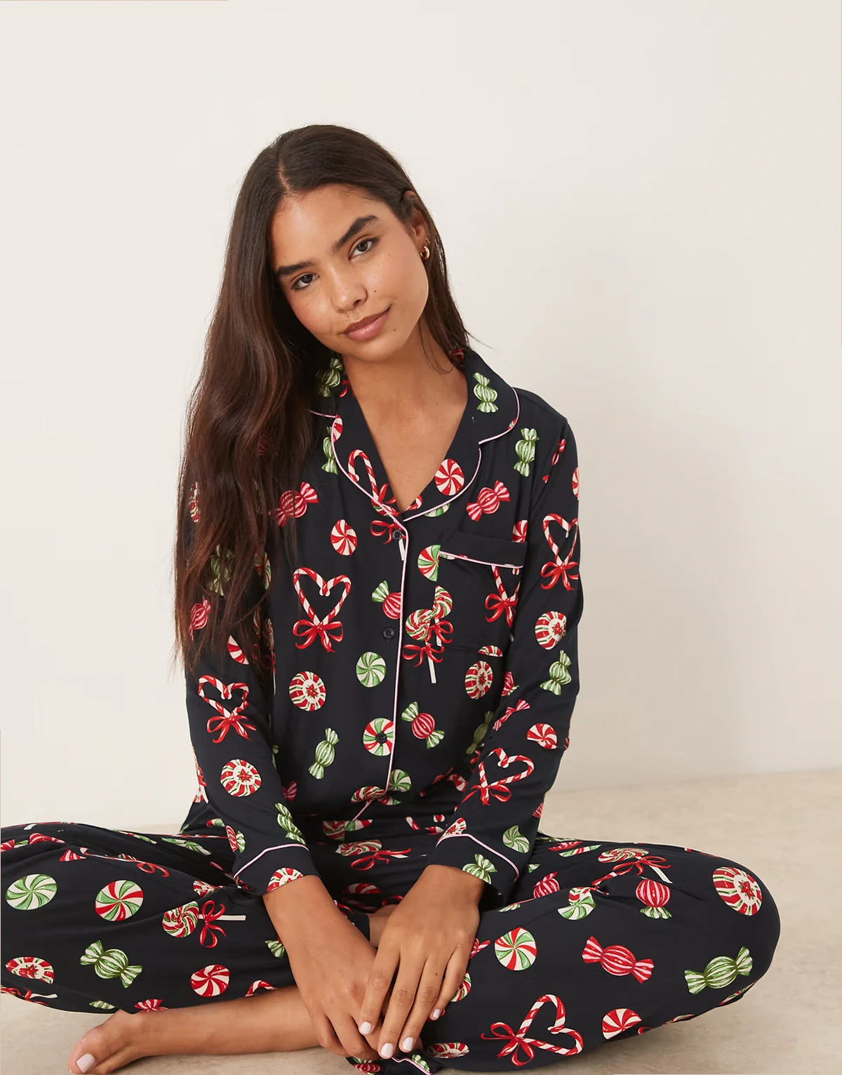 poly long sleeve camp collar pajama set in Christmas candy print