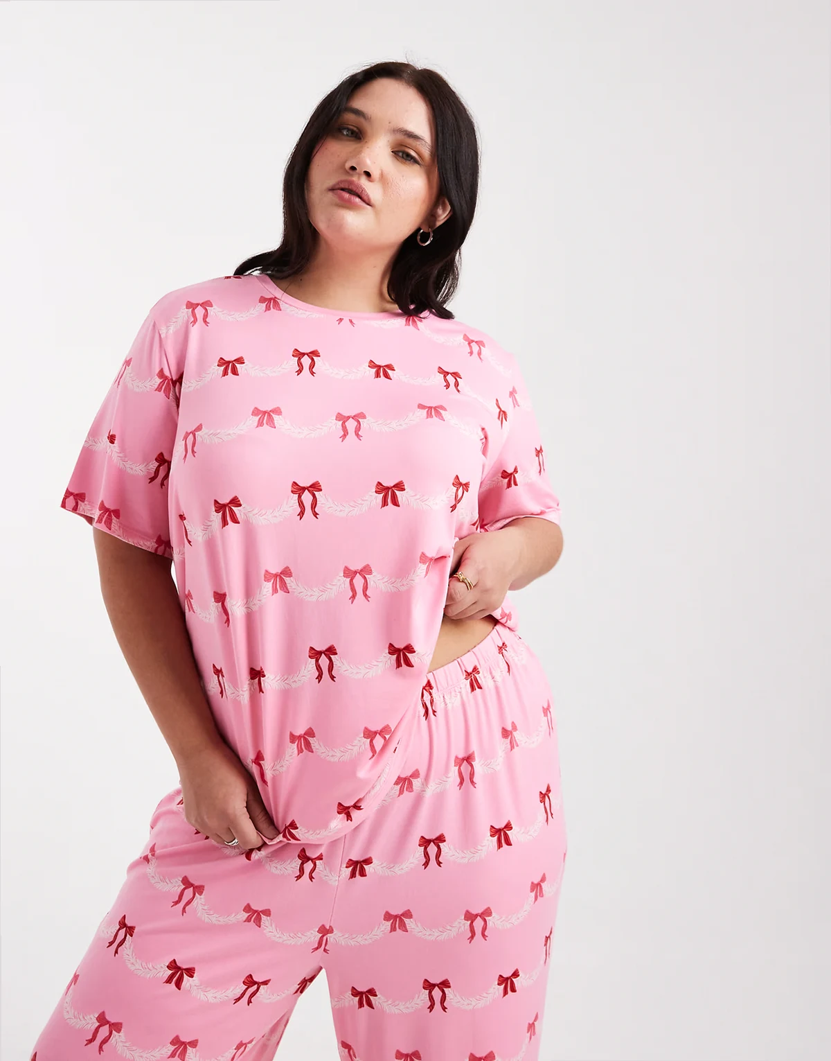 Curve Christmas short sleeve revere and pants pajama set in festive bow print