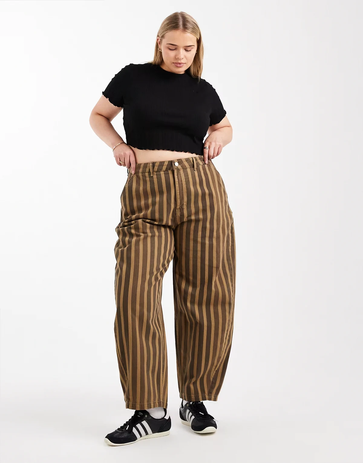 ASOS DESIGN Curve – Spodnie barrel w paski z efektem sprania