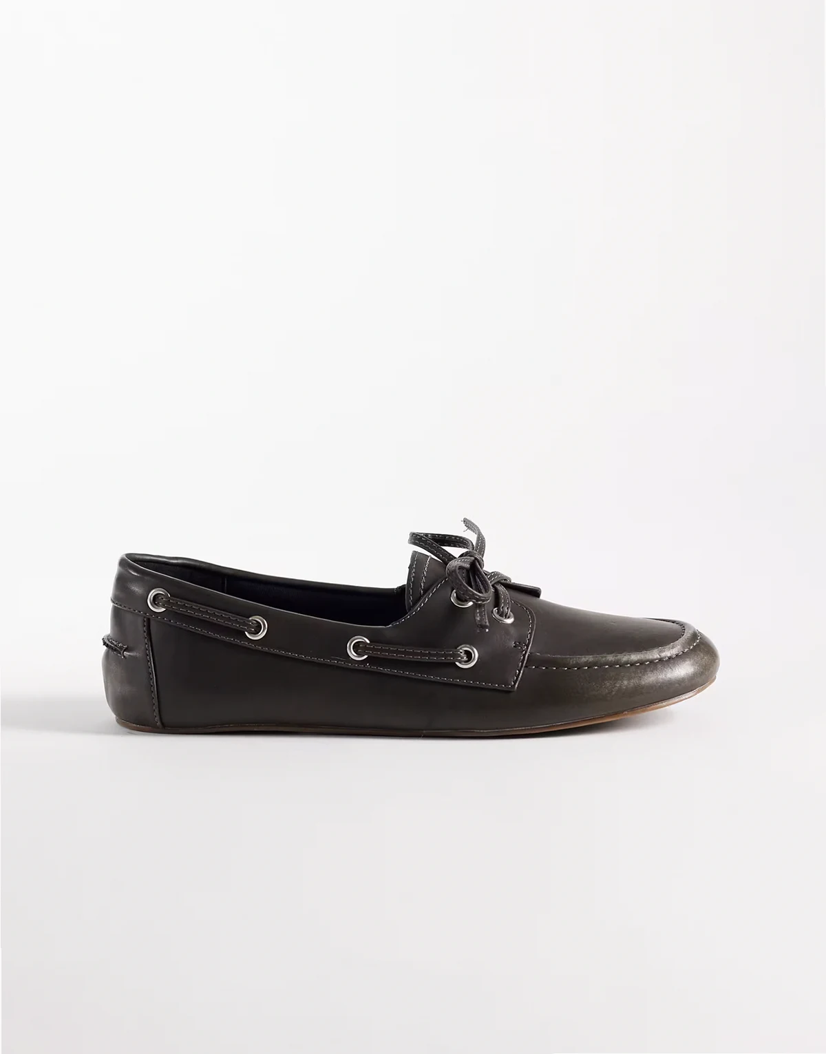 – Montague – Bootsschuhe in poliertem Schwarz