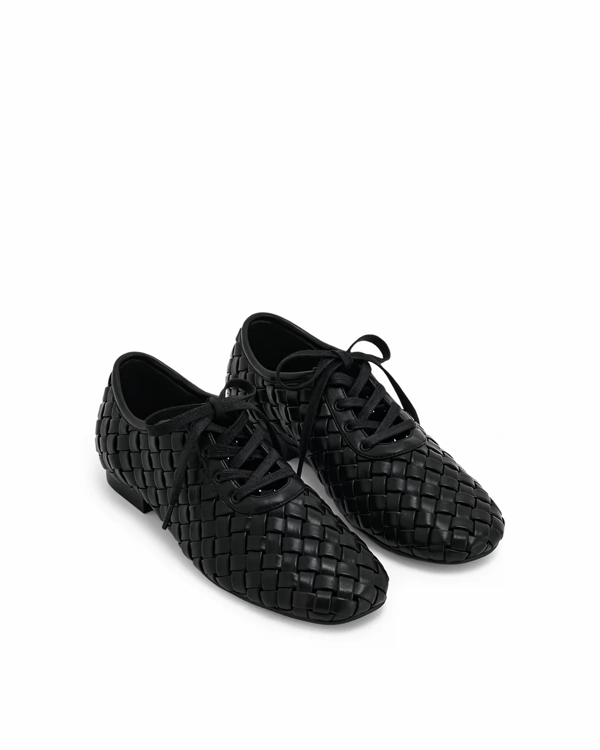 Kayla weave strap lace up shoes in black