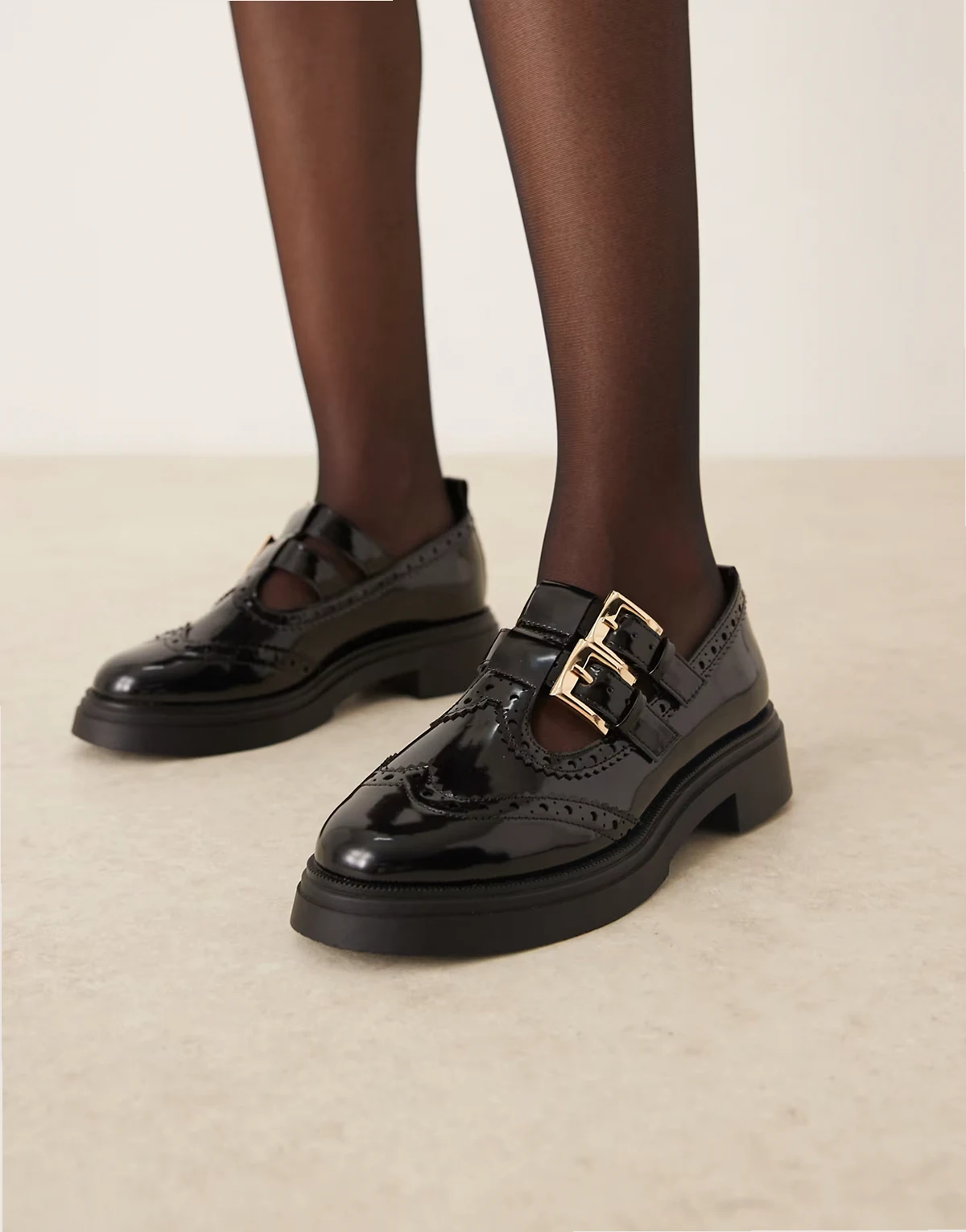 Wide Fit – Marigold – Płaskie czarne buty z klamrami na grubej podeszwie