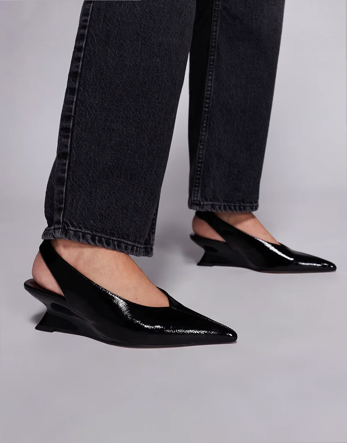 Sierra pointed slingback wedges in black