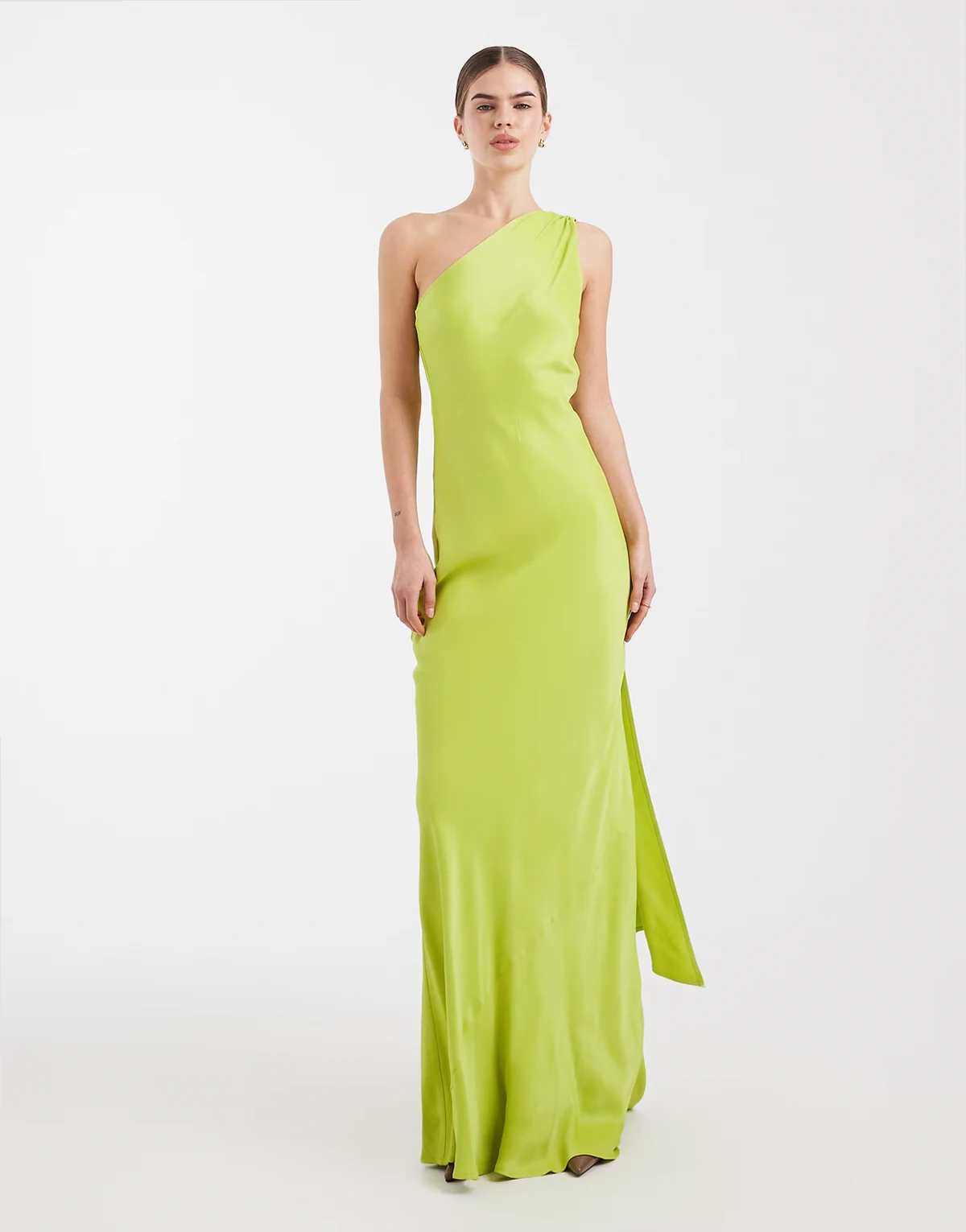 – Bridesmaid – Maxikleid in wildem Limettengrün mit One-Shoulder-Schalträger