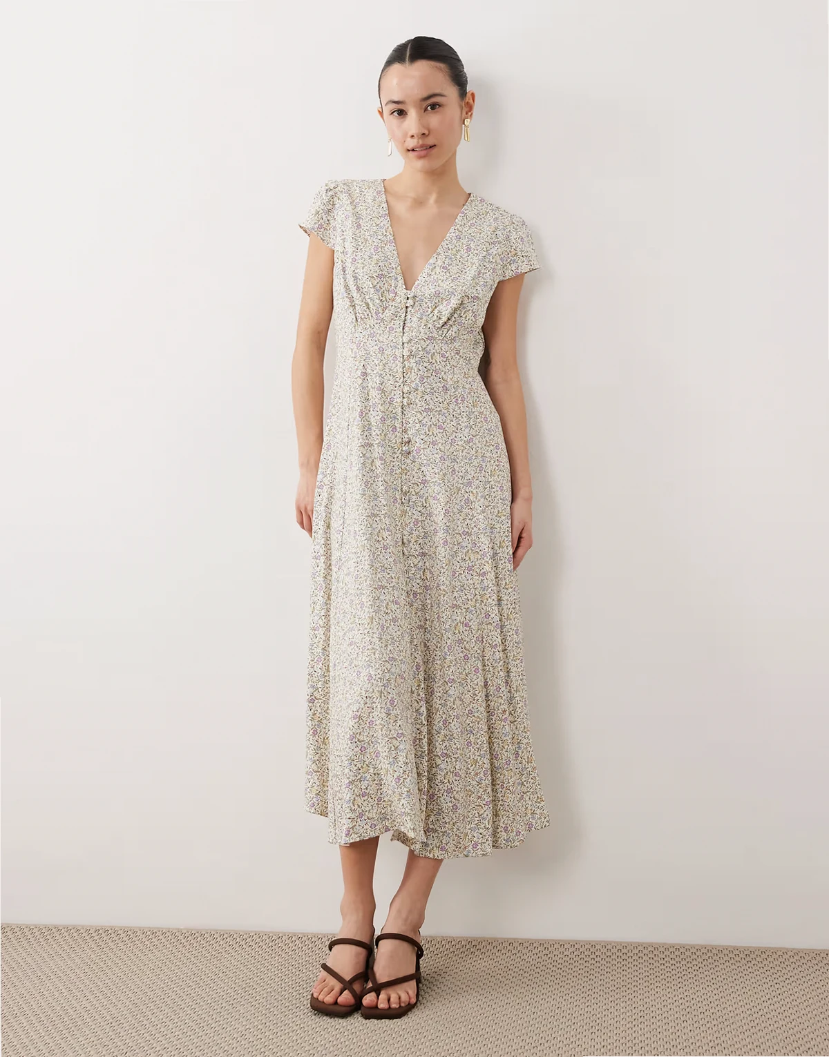 Nobody's Child Petite Avery v-neck cap sleeve floral print midi dress in cream