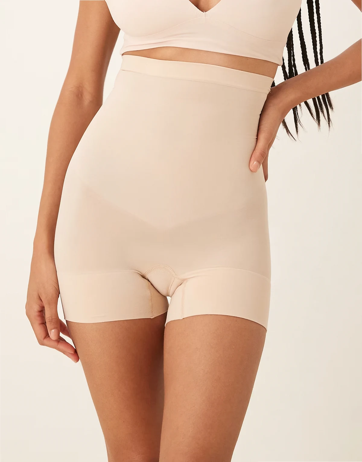 sculpt – Seamless Power – Nahtlose Shorts in Soft Nude mit hohem Bund
