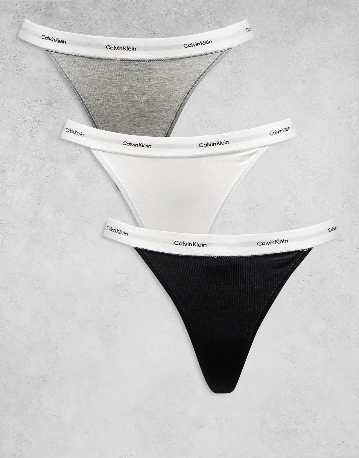 – String-Tangas aus gerippter Baumwolle in Schwarz/Weiß/Grau, 3-er Pack