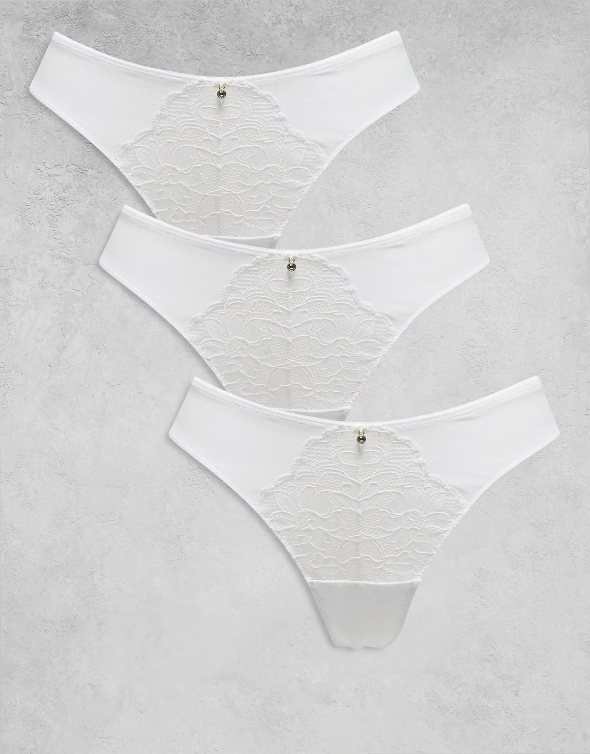 – Sexy Lace – 3er-Pack Tangas in Weiß