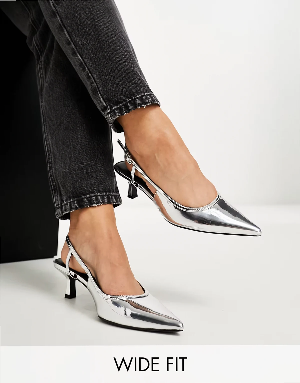 Wide Fit – Strut – Srebrne buty na obcasach kaczuszkach z paskiem za piętą