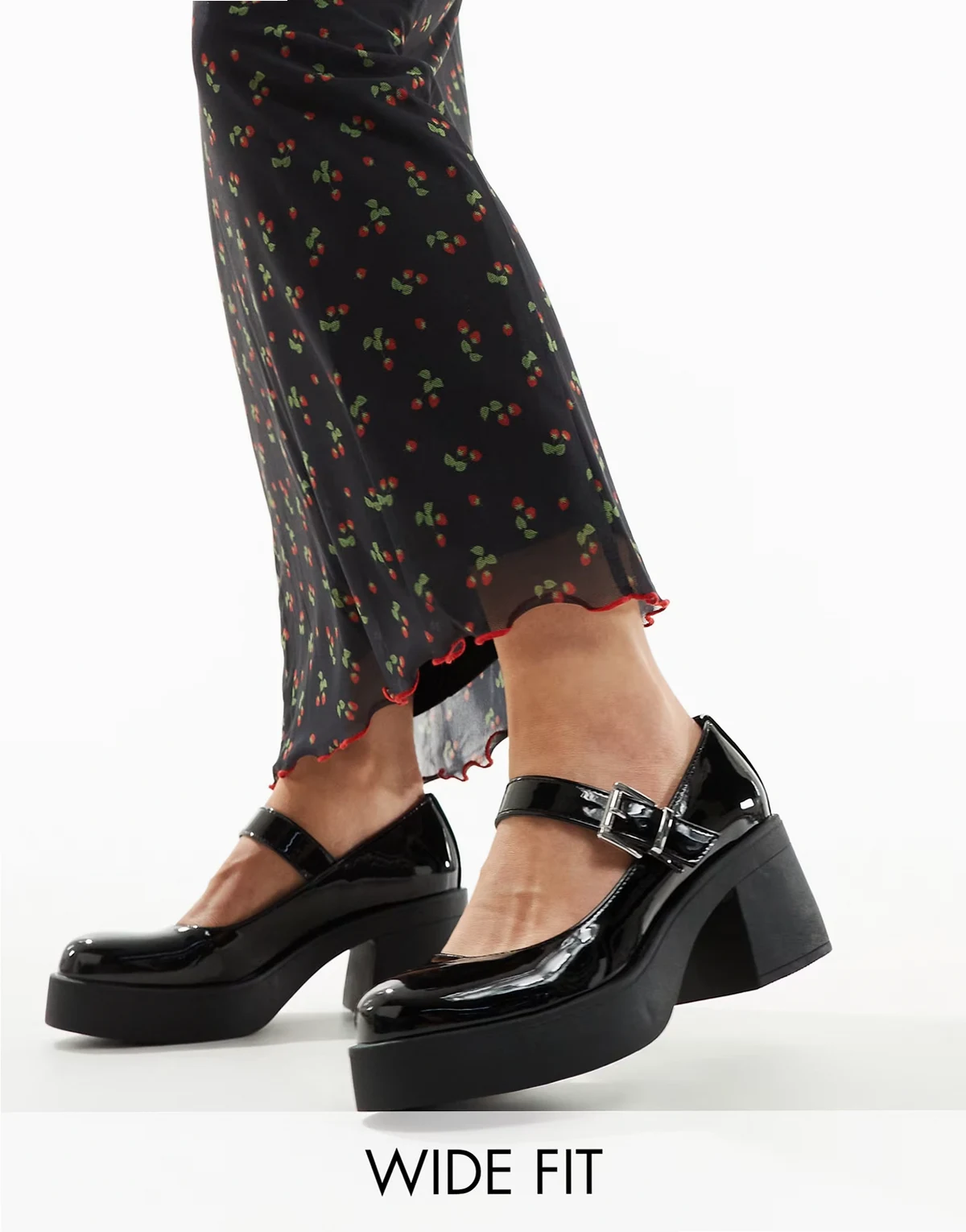 Wide Fit – Sebastian – Czarne lakierowane buty typu Mary Jane na grubej podeszwie z obcasem
