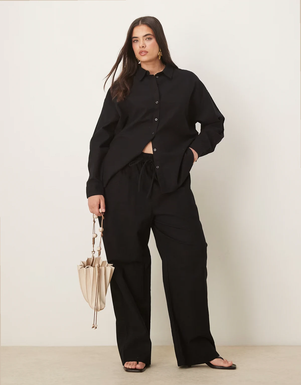ASOS DESIGN Curve – Wciągane czarne spodnie o lnianym wyglądzie, część zestawu