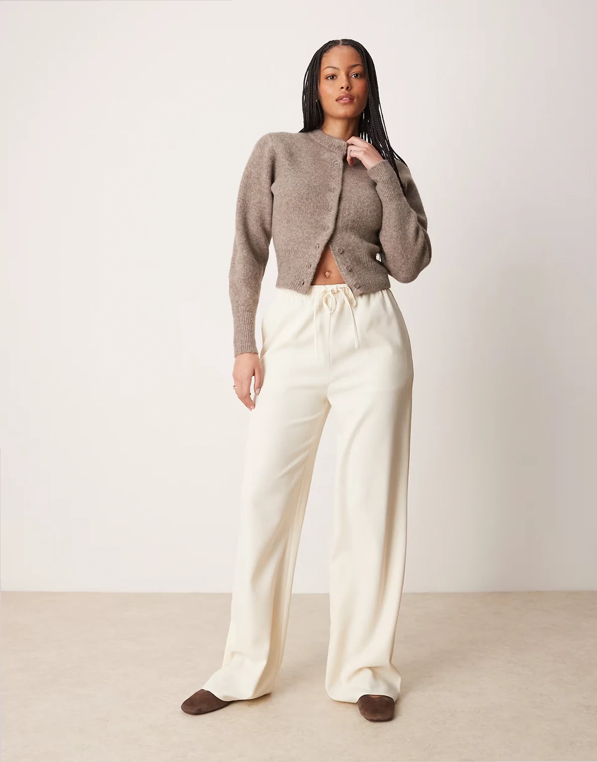 Tall – Elegante Hose in Leinenoptik in Buttermilchgelb mit elastischem Bund mit Schnürung