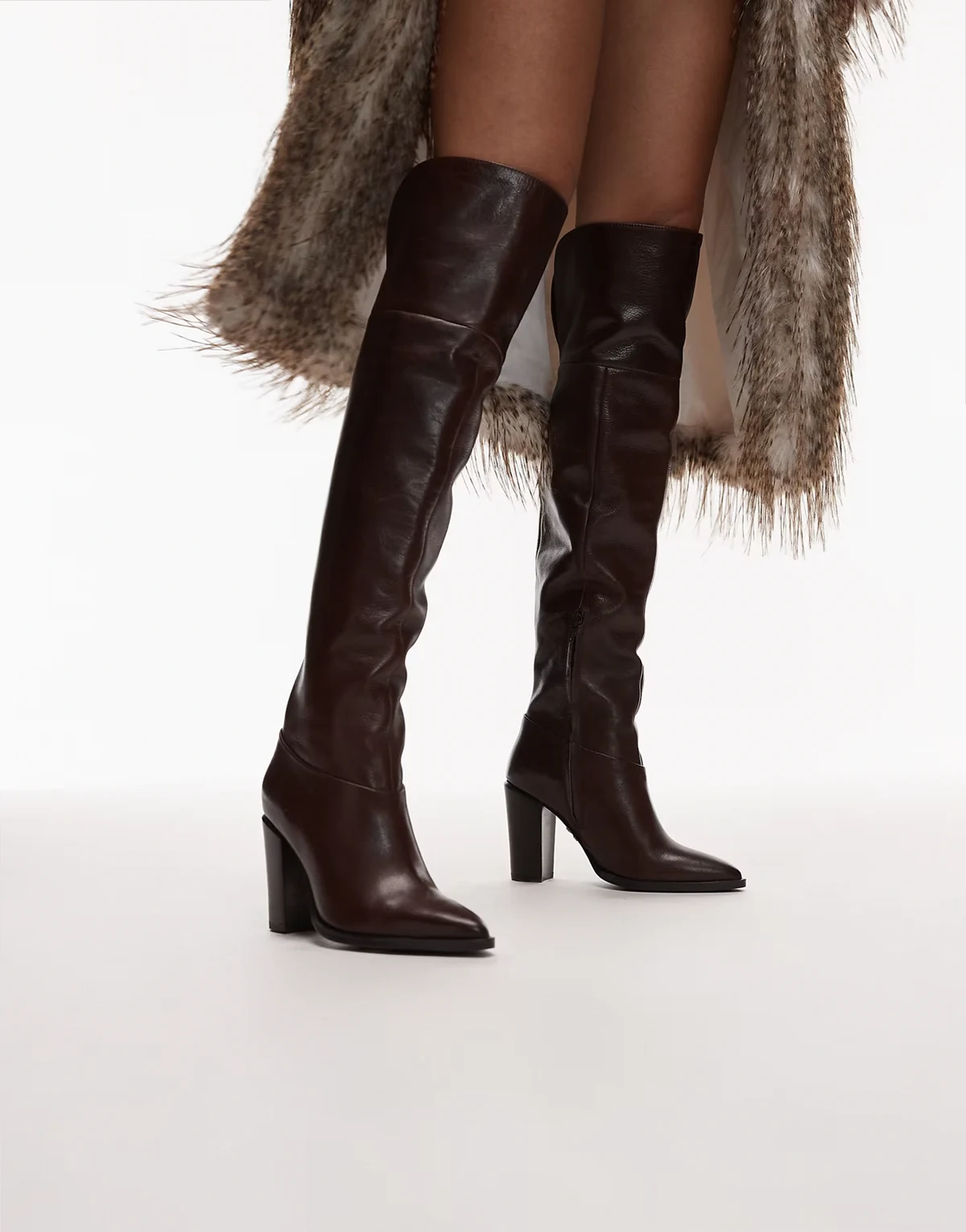over-the -knee boots in leather coffee