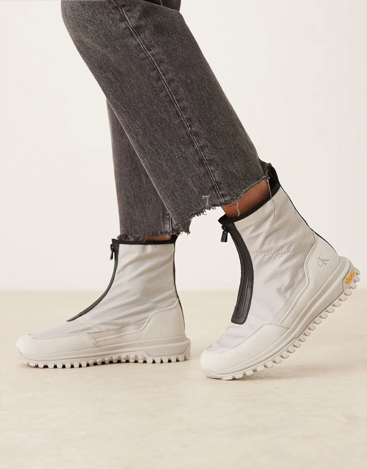 vibram zip nylon boots in white
