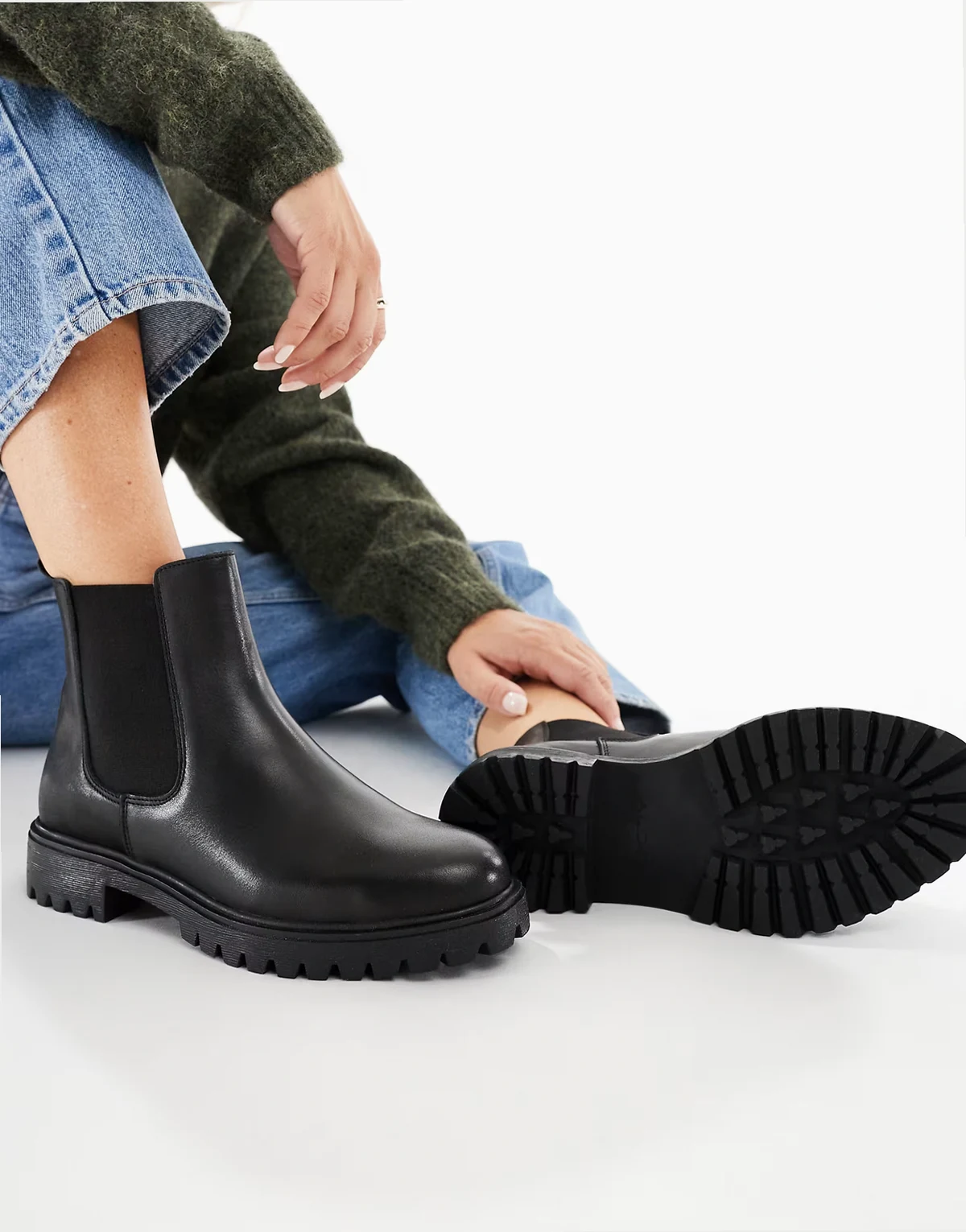 Adalitlan chelsea ankle boots in black leather