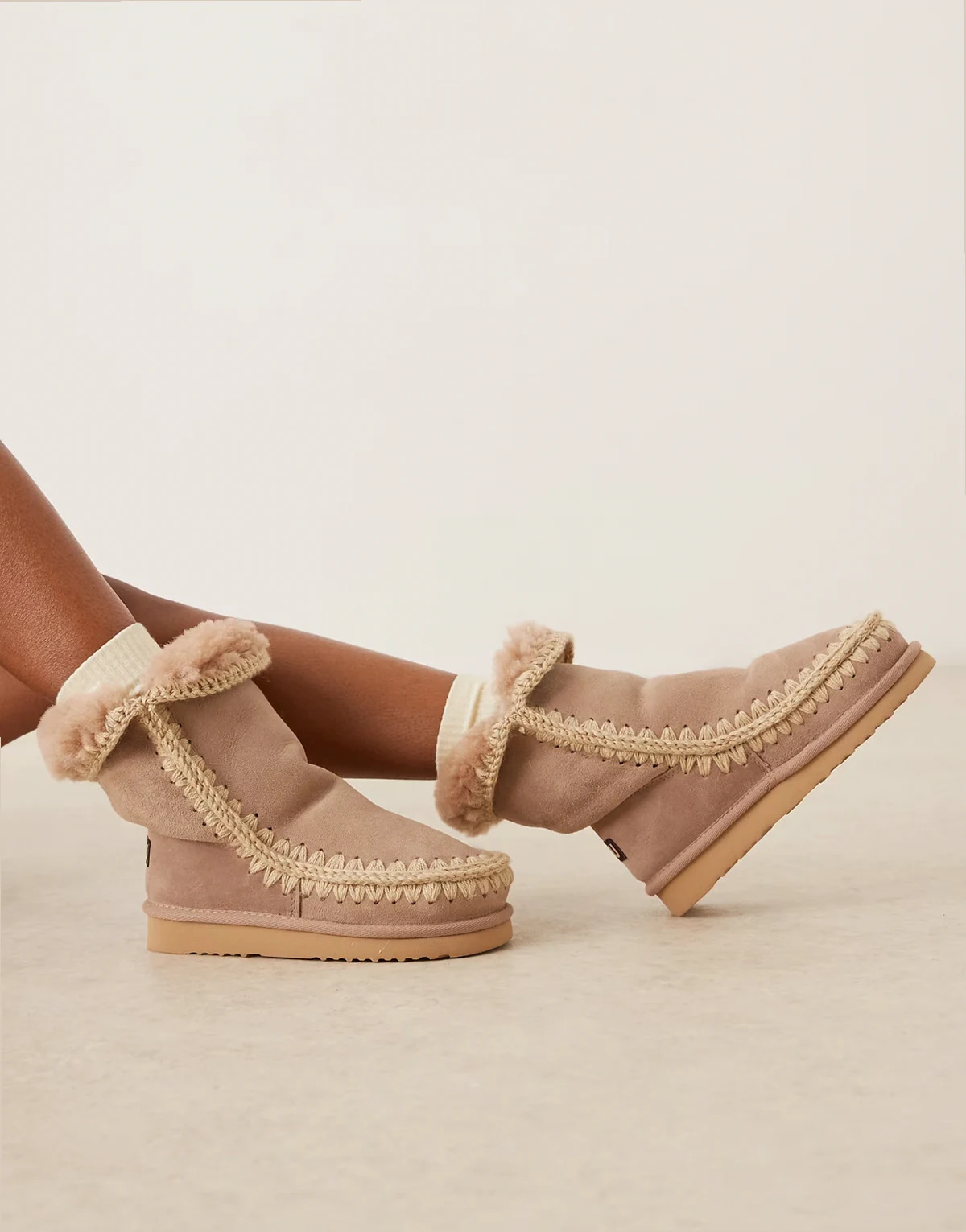 24 faux shearling suede boots in camel