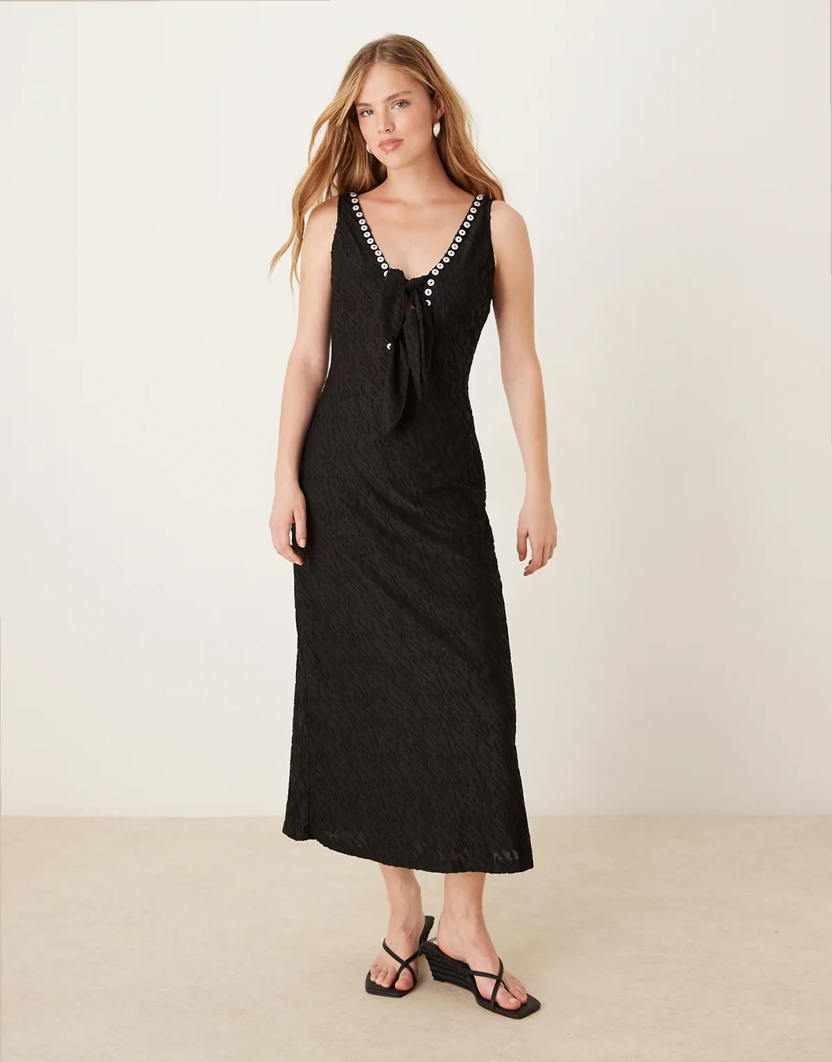 studded midaxi dress in black