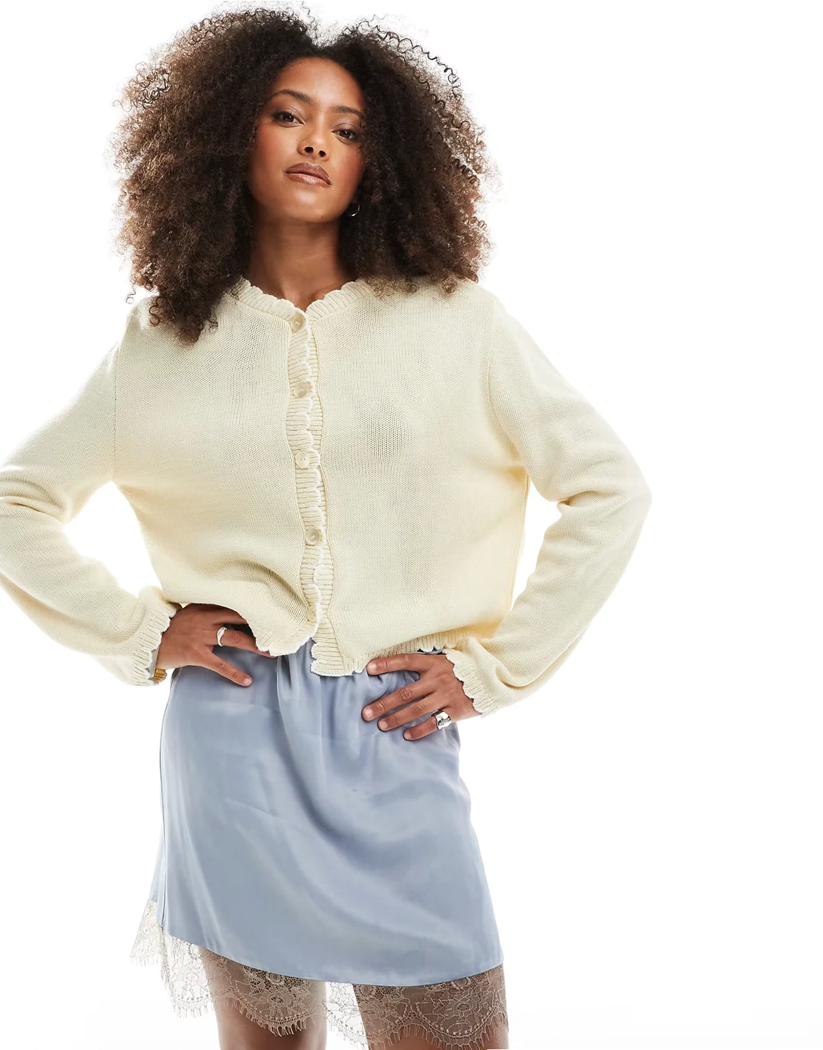 – Strickjacke in Buttermilch mit Languettenstich