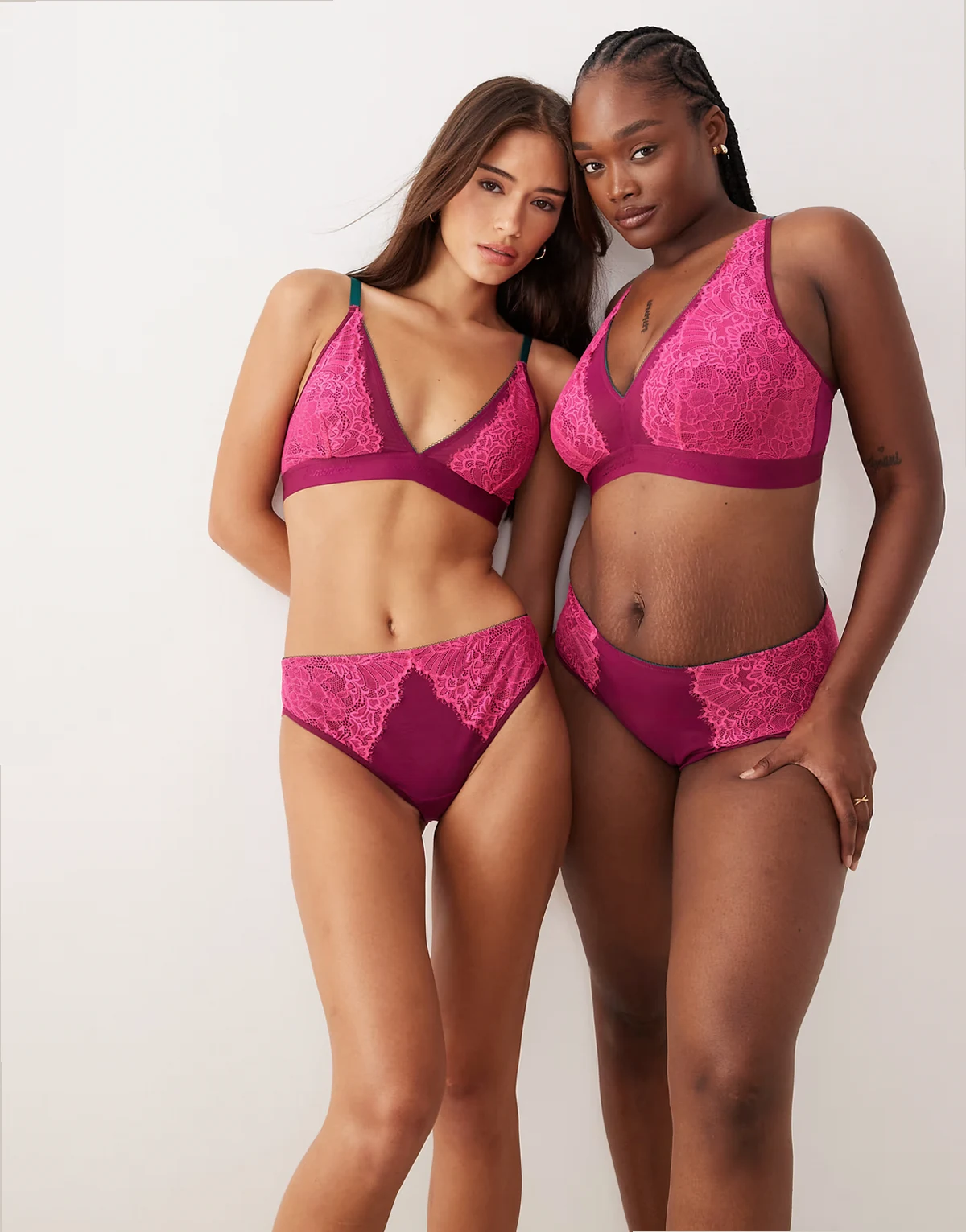 – Slip aus Spitze und Mesh in Burgunderrot und Pink