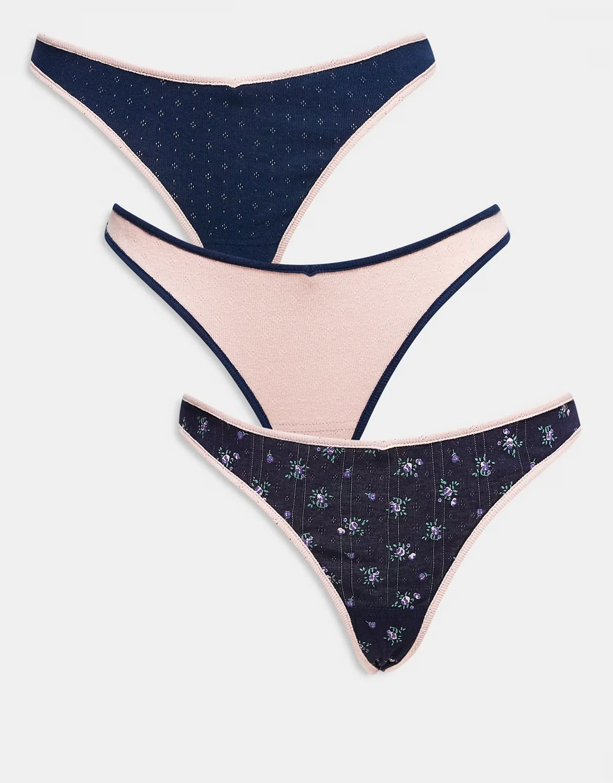 – Zestaw 3 majtek z ażurowej dzianiny we wzory kwiatowe w różnych kolorach