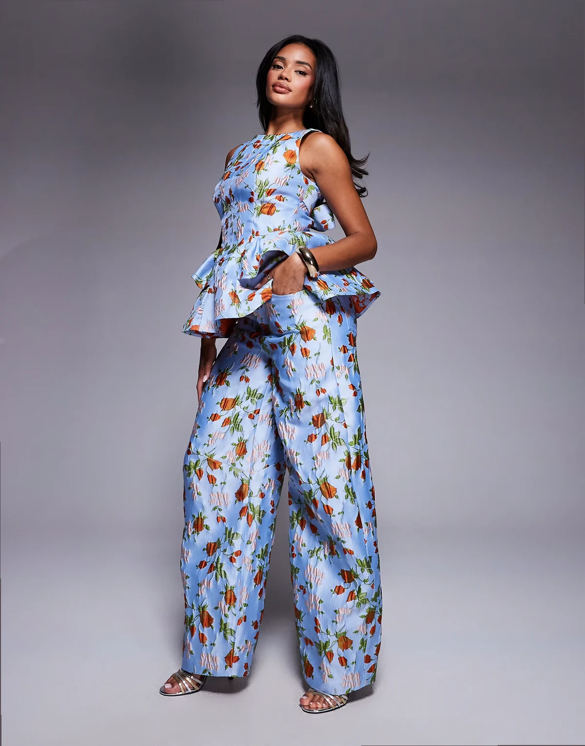 jacquard barrel leg pants in capri floral - part of a set