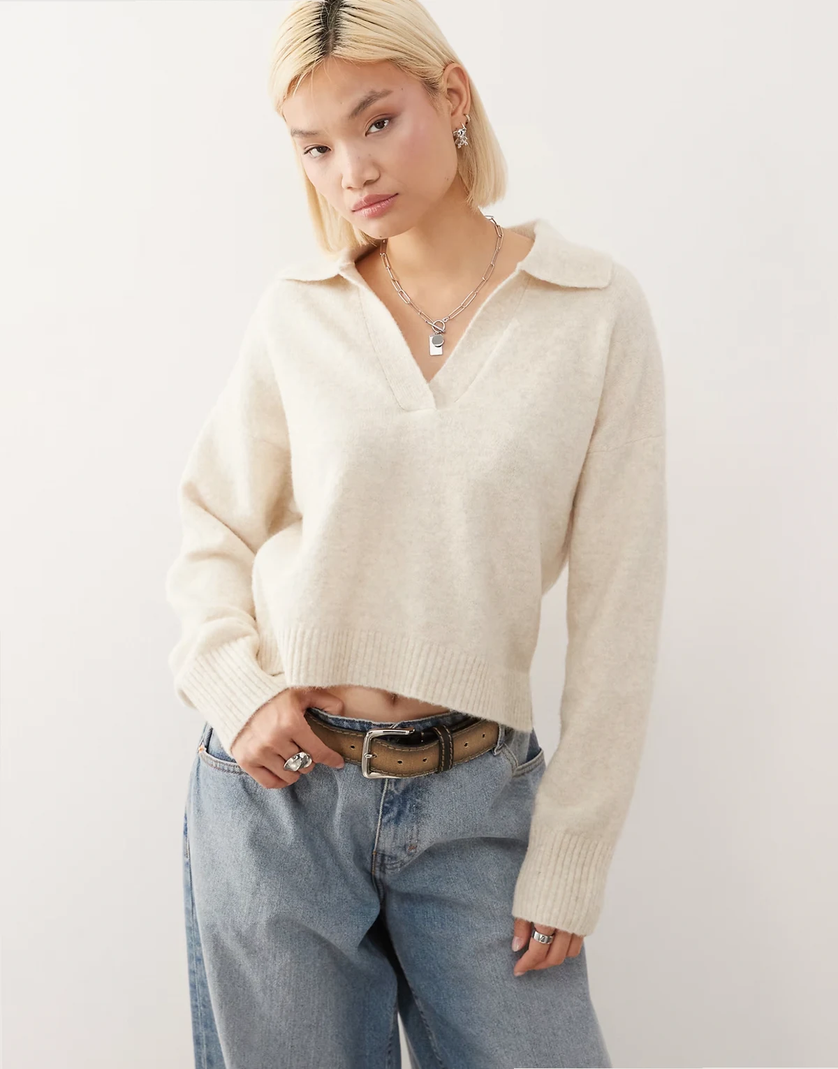 – Polo-Strickpullover in Wollweiß