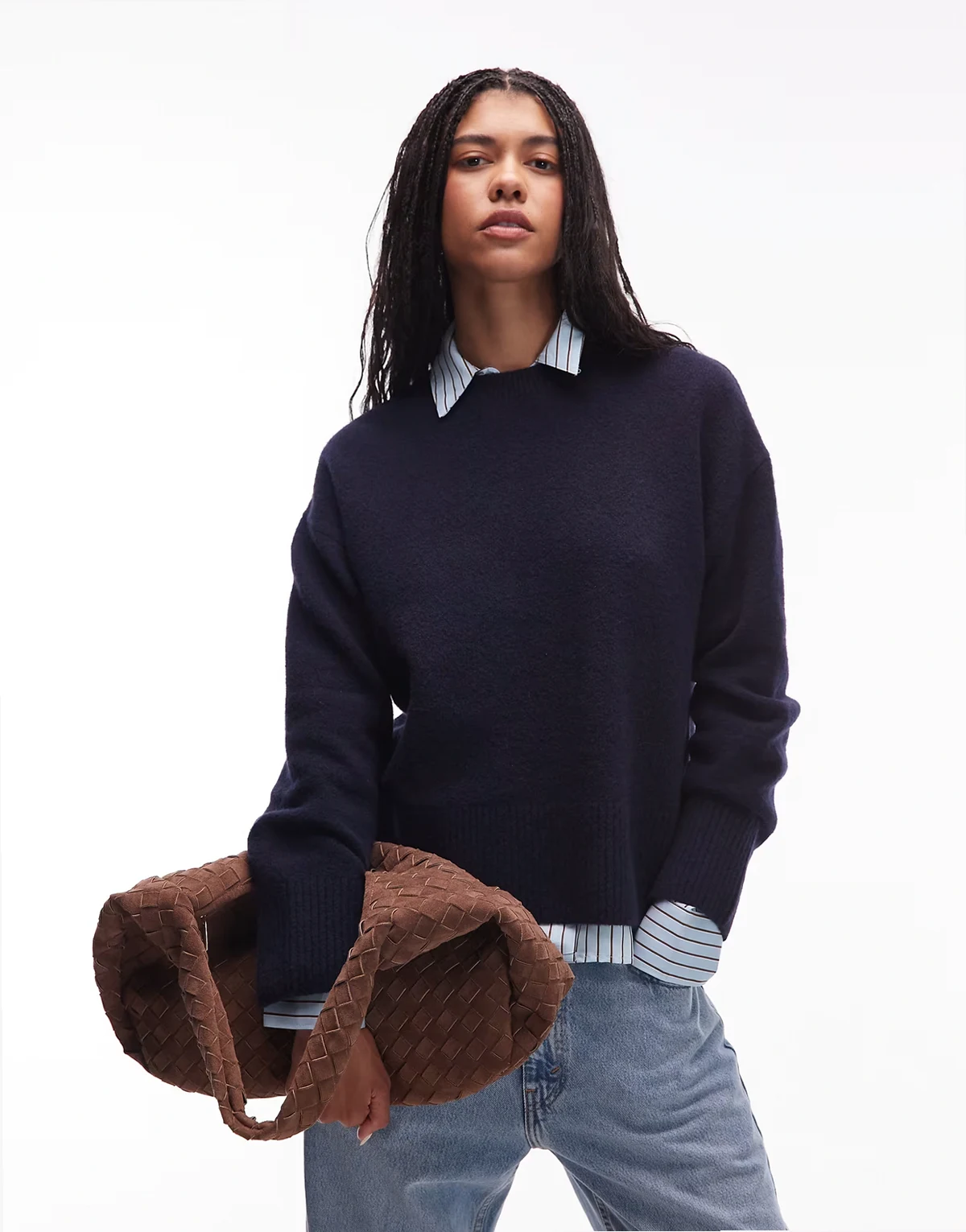 – Pullover in dunklem Marineblau mit Rundhalsausschnitt