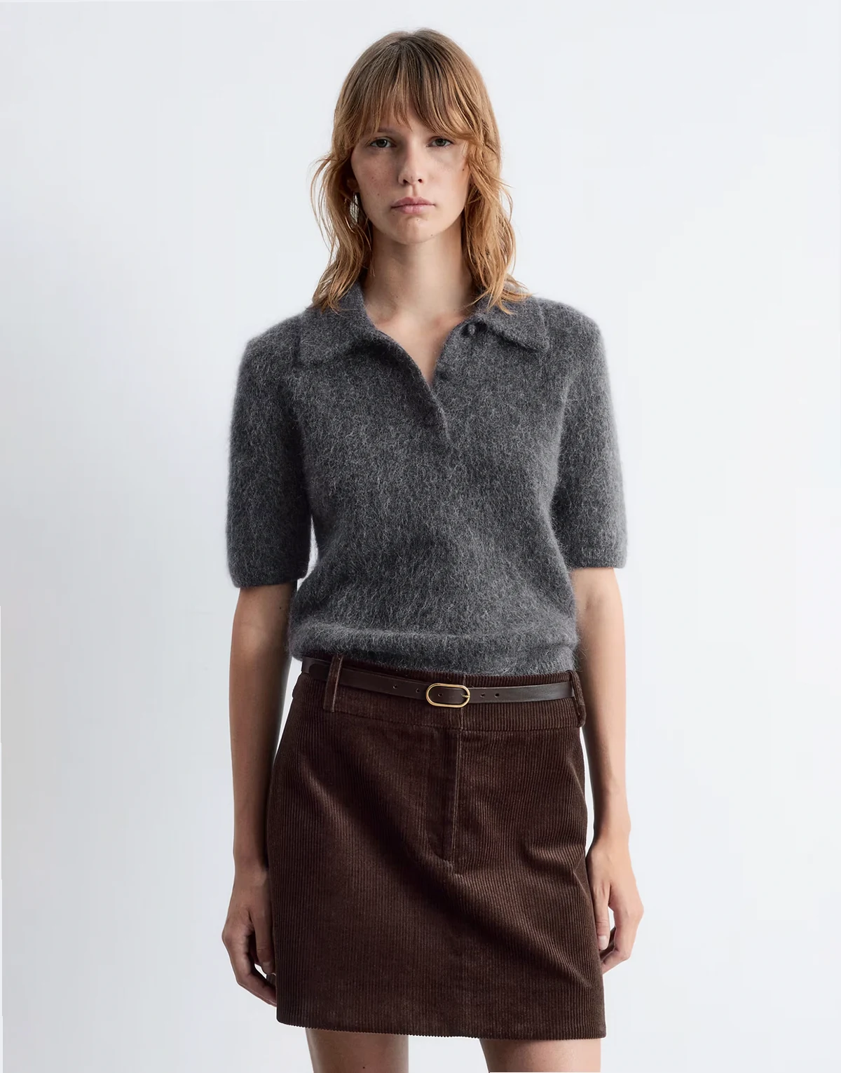 – Slim-Fit-Oberteil in Grau aus Strick aus Mohair und Wolle mit Polokragen