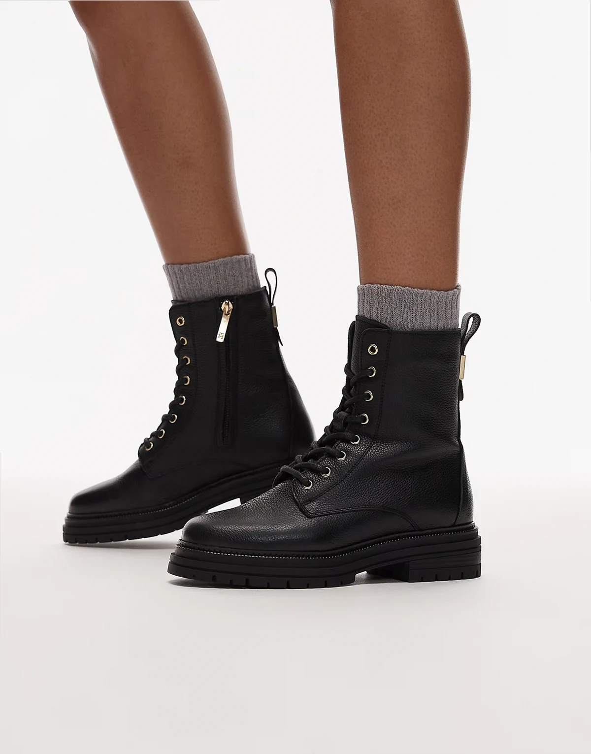 Tommy Hilfiger – Sznurowane czarne buty