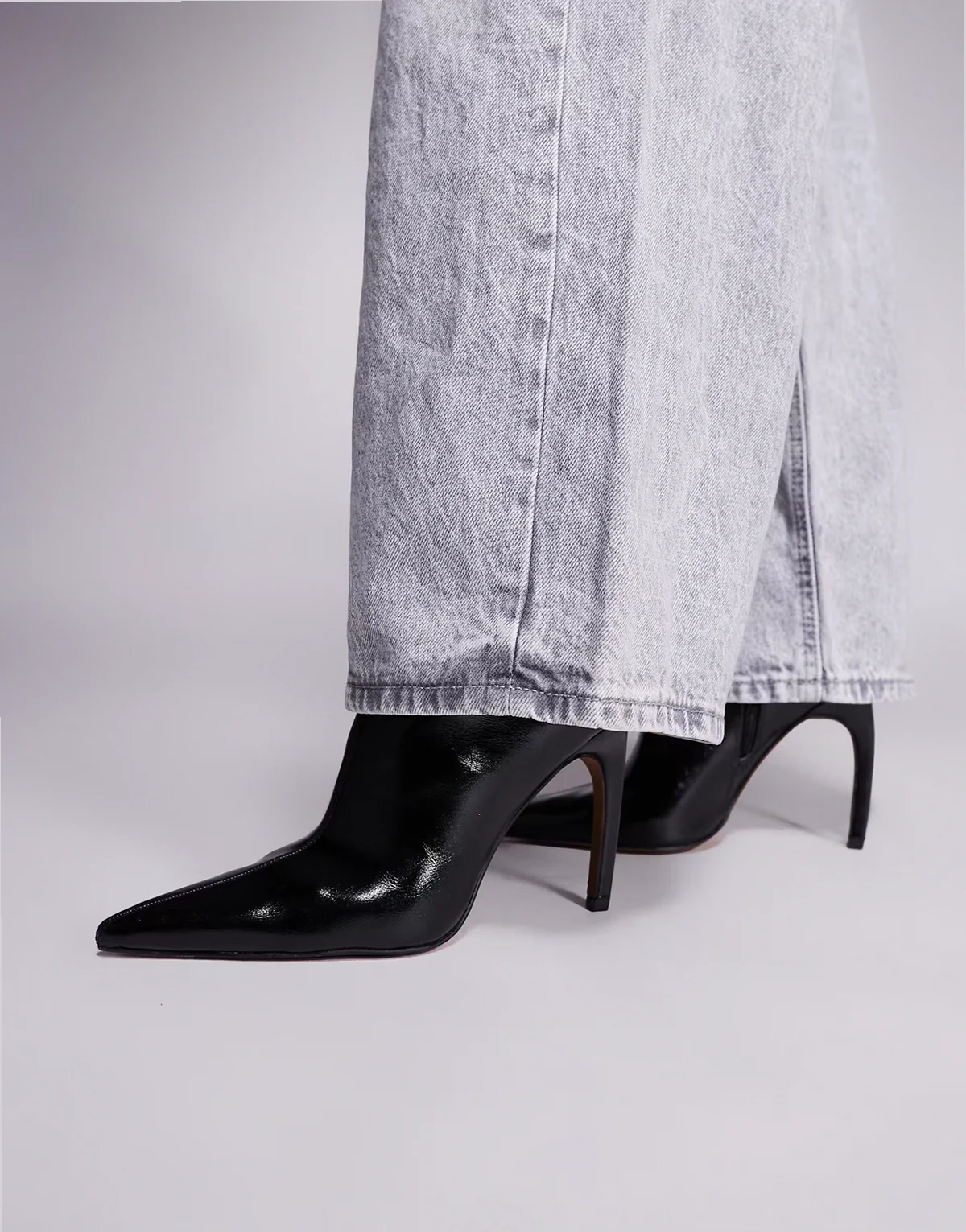 – Ebony Extreme – Ankle-Boots in Schwarz mit hohem Absatz